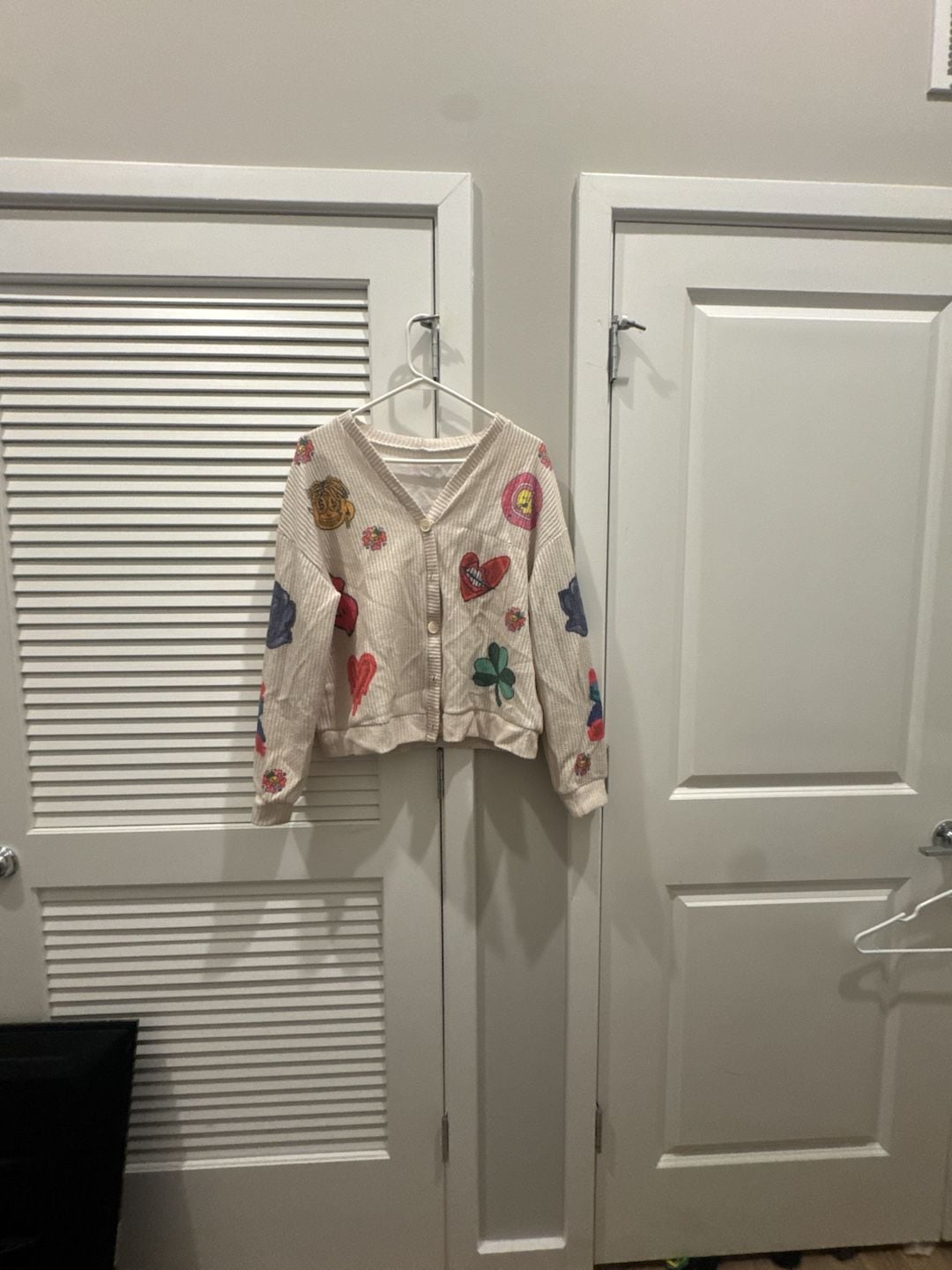 American Eagle Icon Patch Cropped Cardigan 2