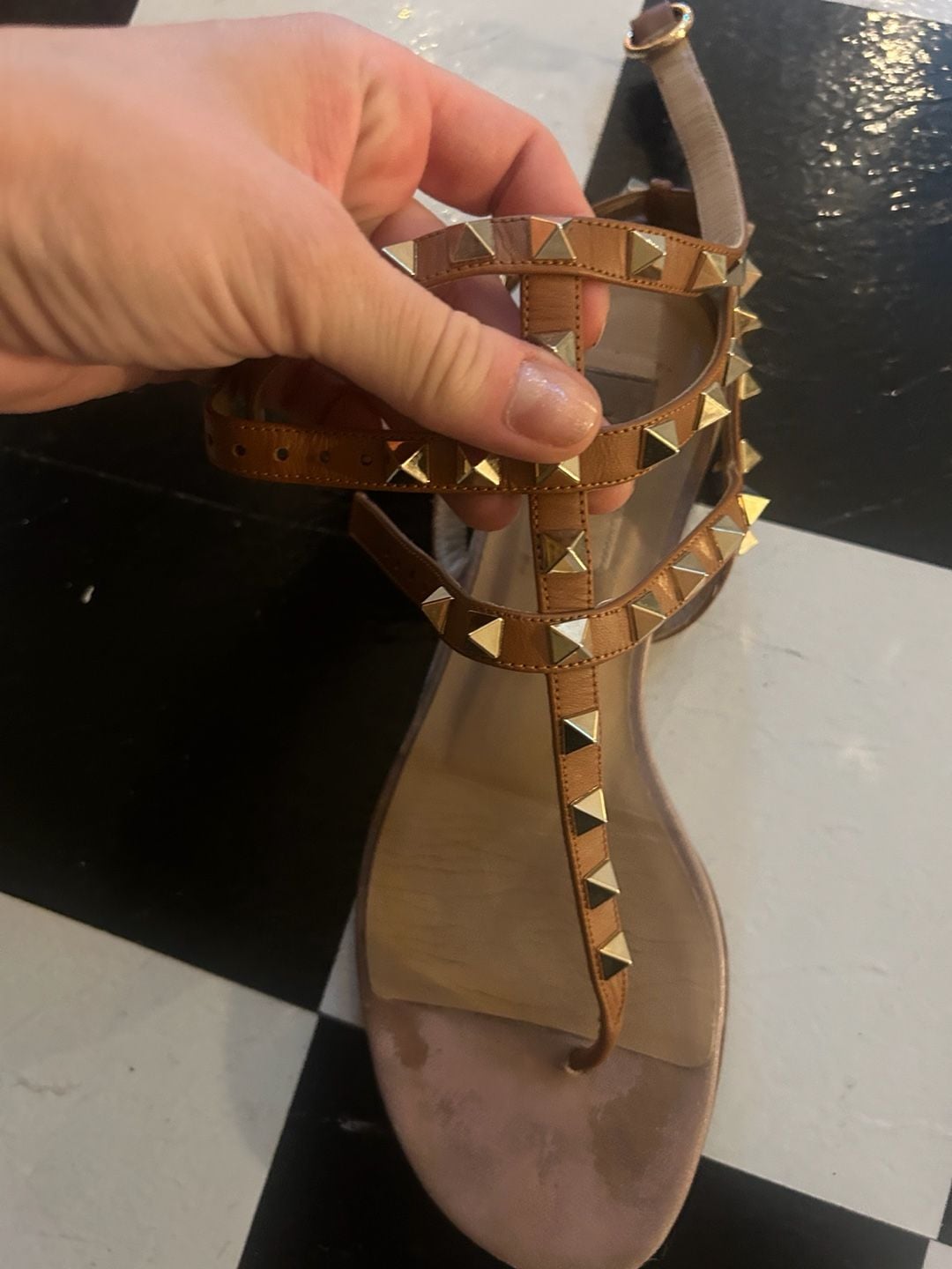 Valentino Rockstud Flat Thong Sandals Size 37 Brown Leather 3