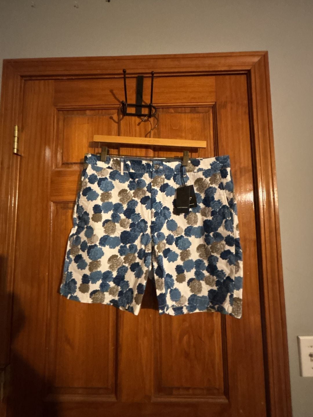 Club Monaco Baxter Short Size 33 Blue Floral Print Ribstop 2