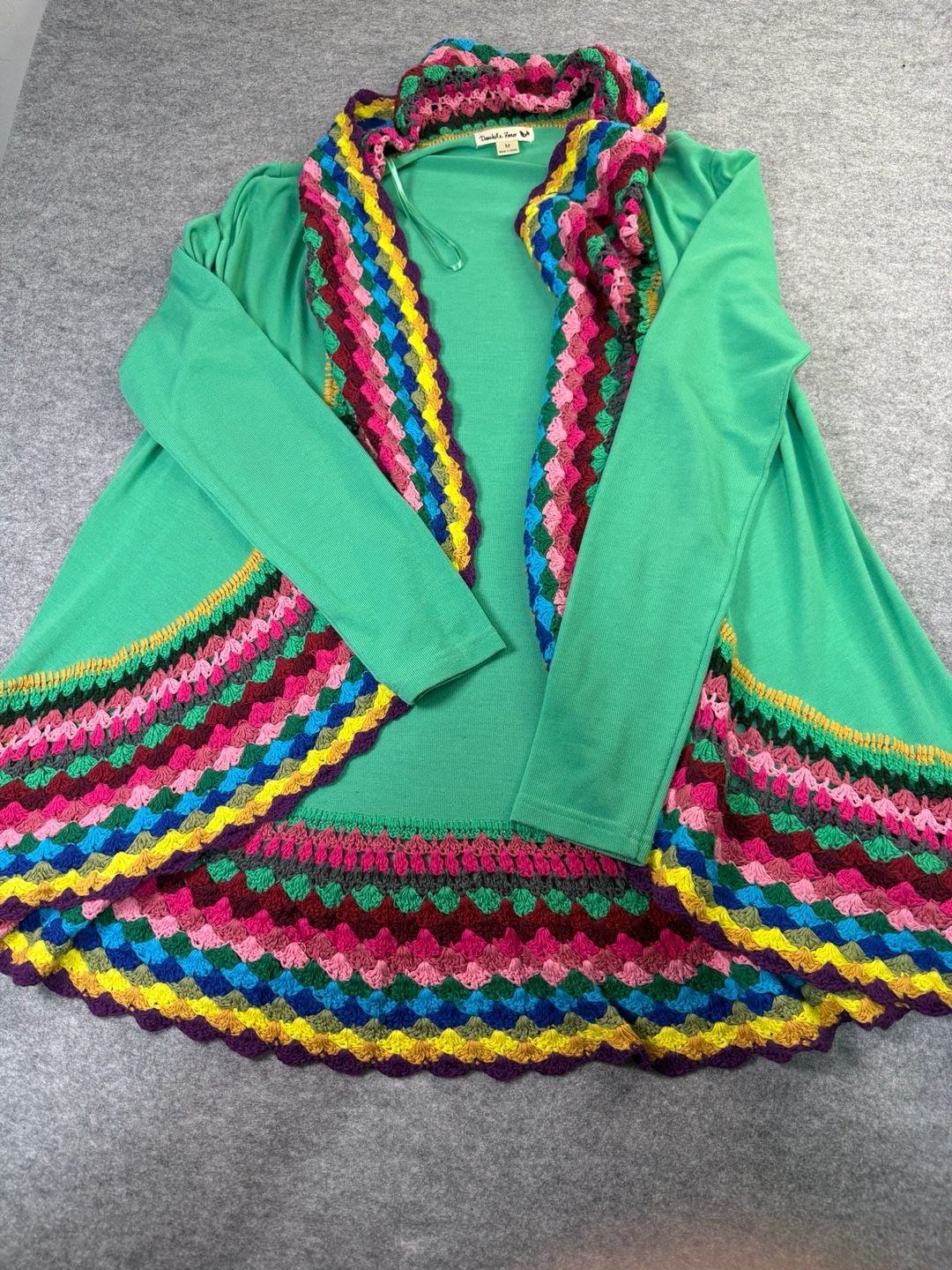 Double Zero Cardigan Size M Green Rainbow Crochet Trim Open Front 2
