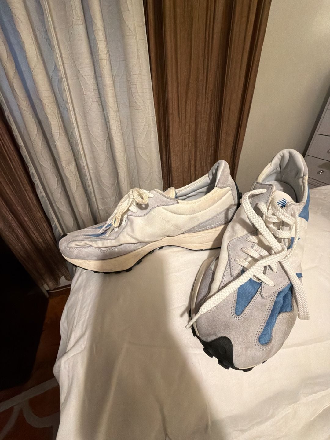 New Balance 327 White Stellar Blue Sneakers 3