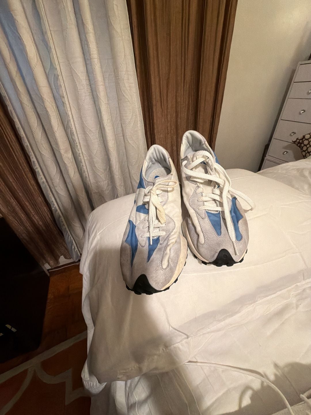 New Balance 327 White Stellar Blue Sneakers 5
