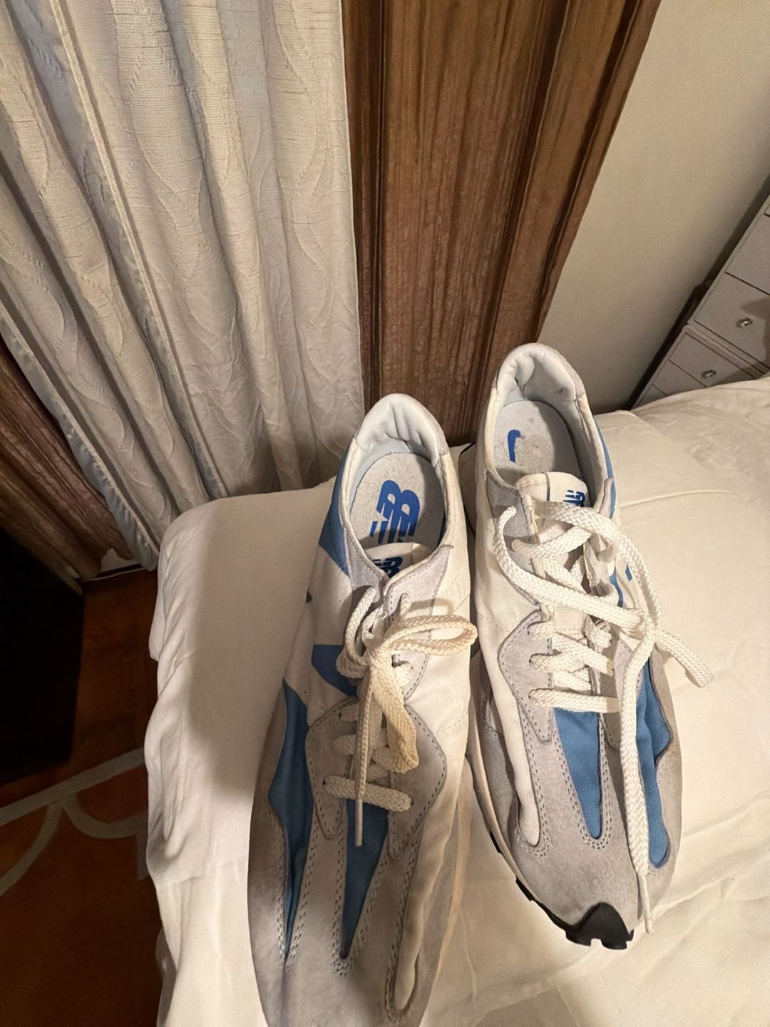 New Balance 327 White Stellar Blue Sneakers 6