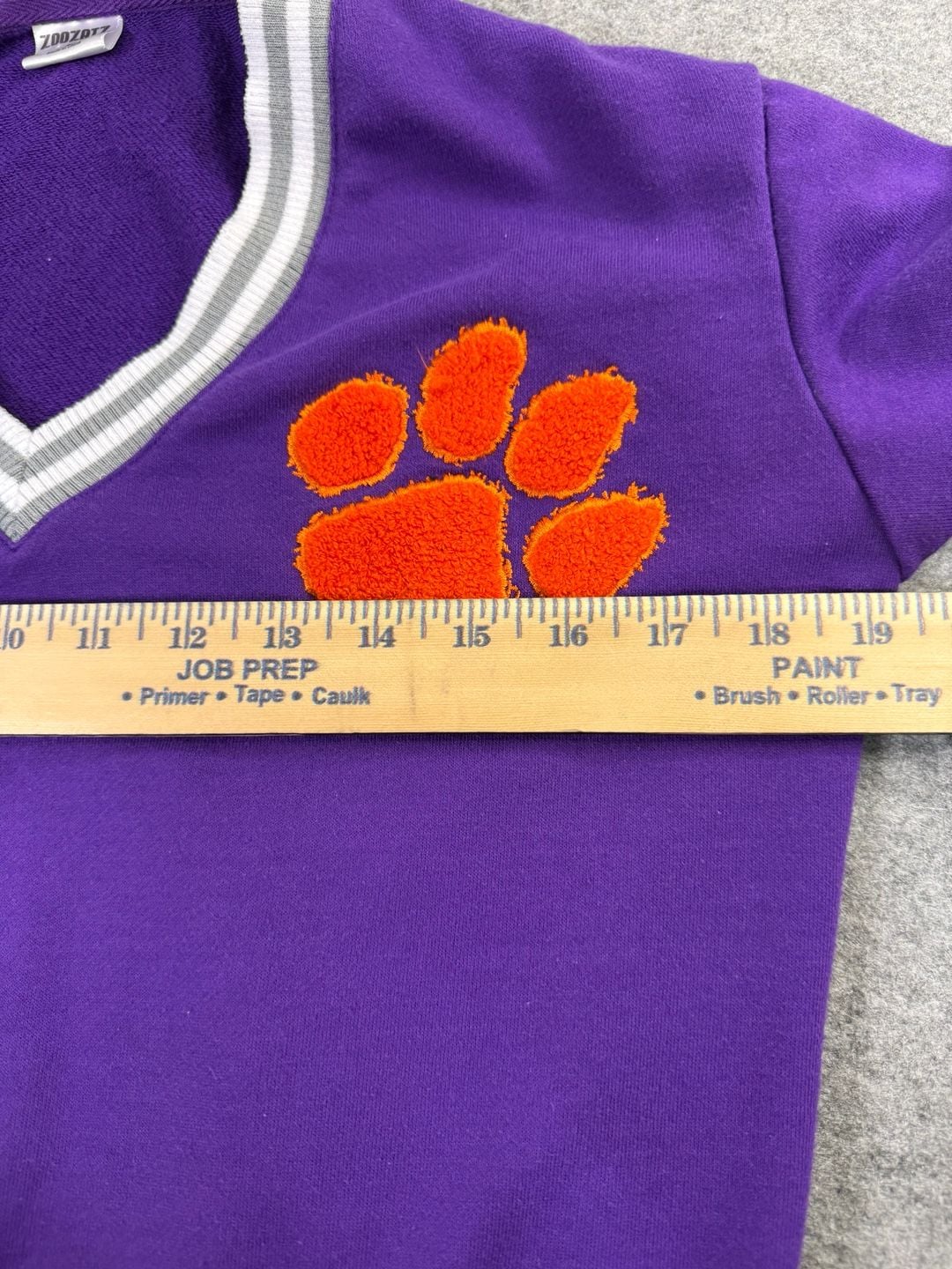 Vintage Zoozatz Clemson Tigers Sweatshirt Size XS Purple Orange V-Neck Pullover 7
