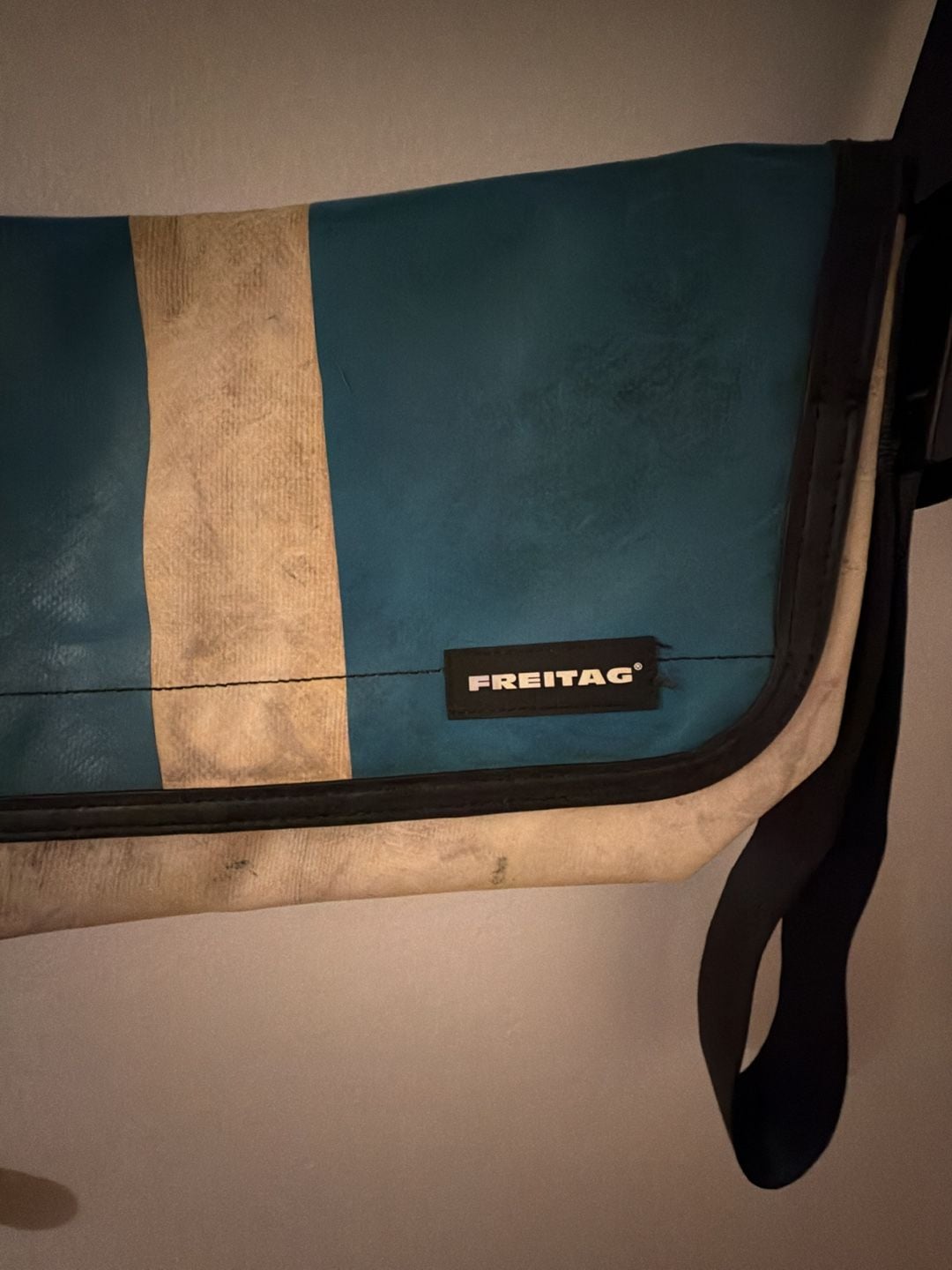 Freitag F11 Lassie Messenger Bag Blue Off-White Recycled Truck Tarp 3