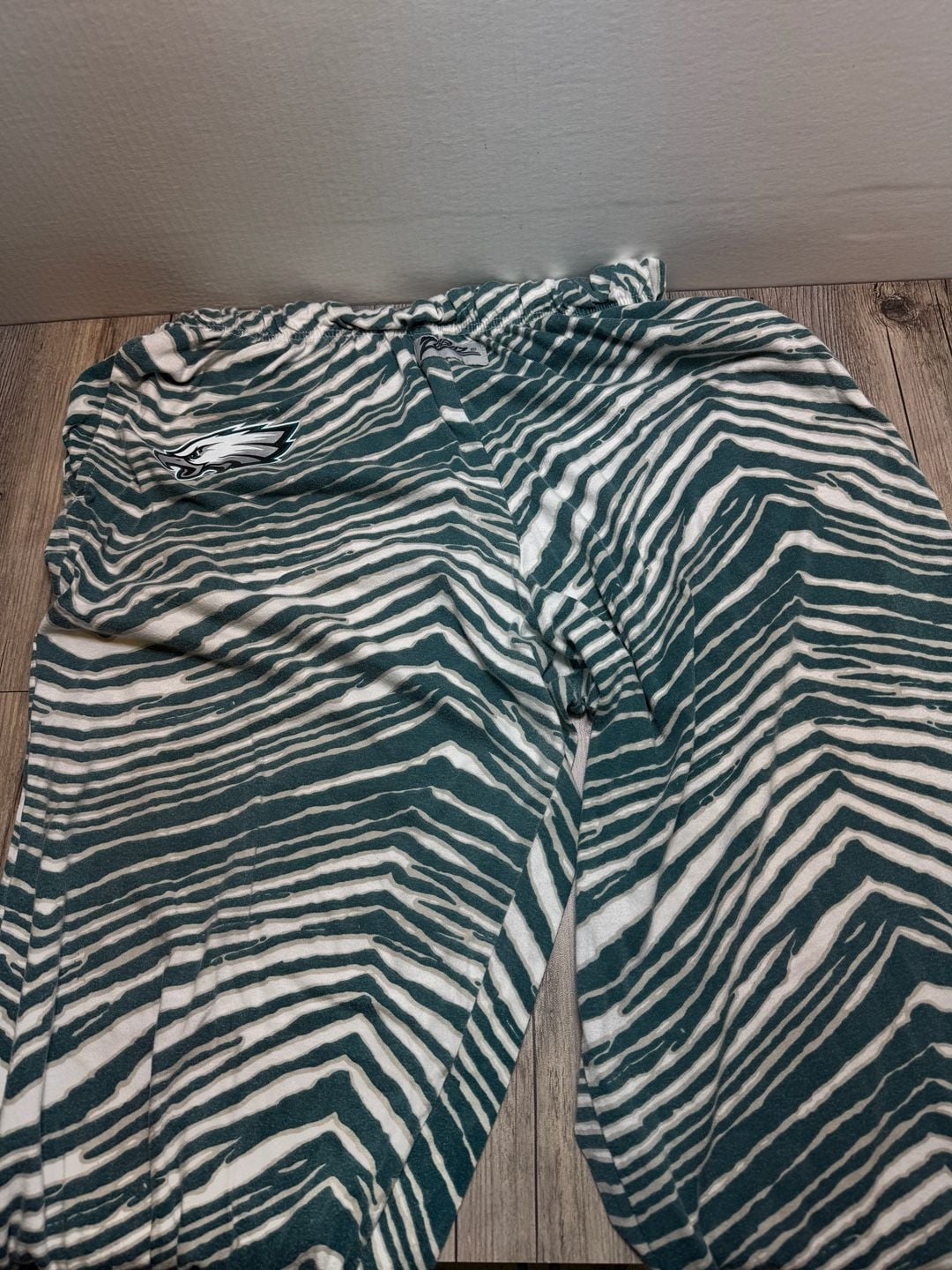 Zubaz Philadelphia Eagles Zebra Lounge Pants Green White 3