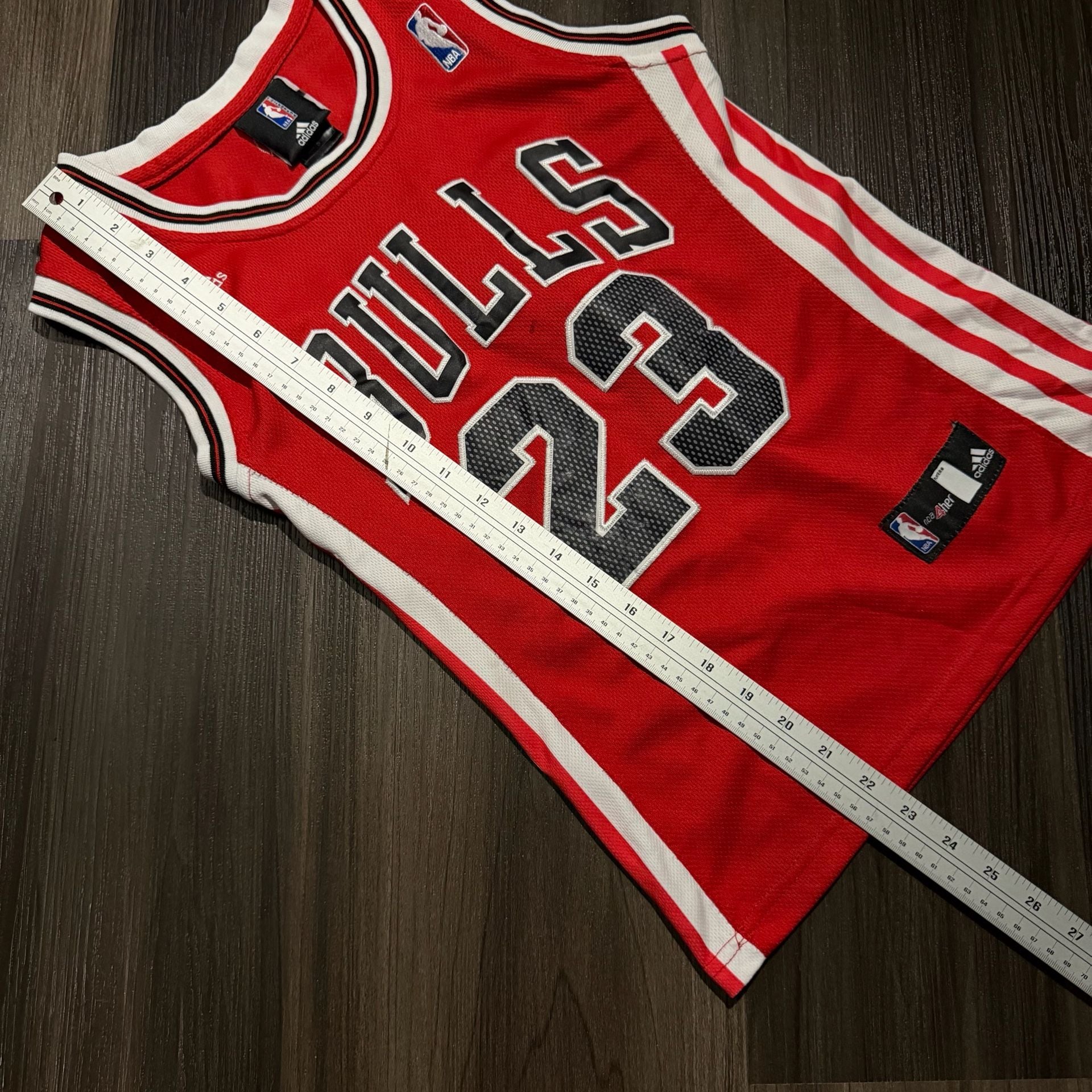 Adidas Chicago Bulls Michael Jordan 23 Jersey Size S NBA 4Her 8