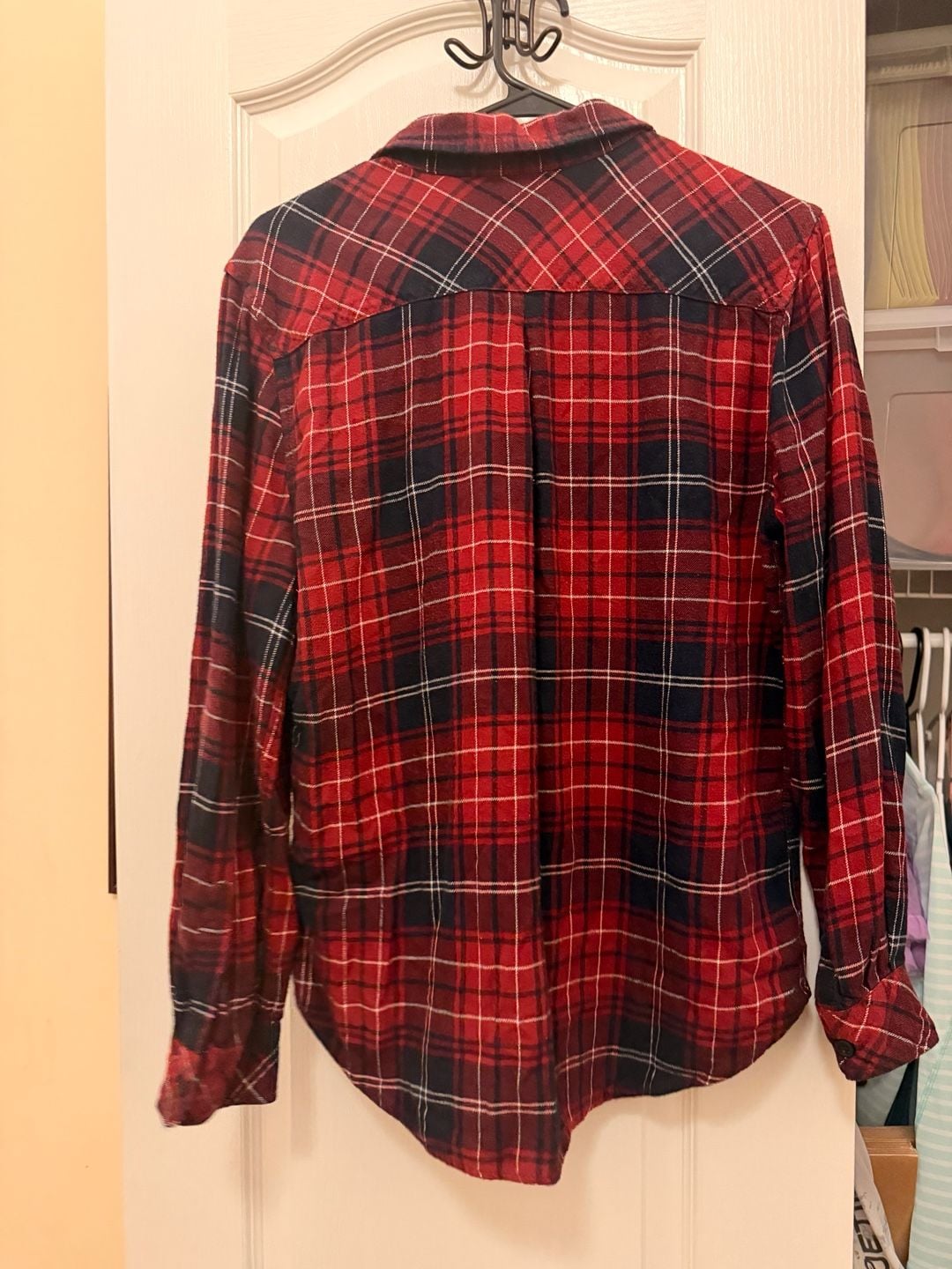 Beach Lunch Lounge Plaid Flannel Shirt Size M Red Black Long Sleeve 3