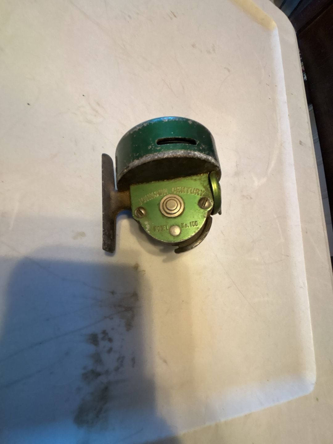 Johnson Century Model No. 100 Spincast Fishing Reel
Not tested 1