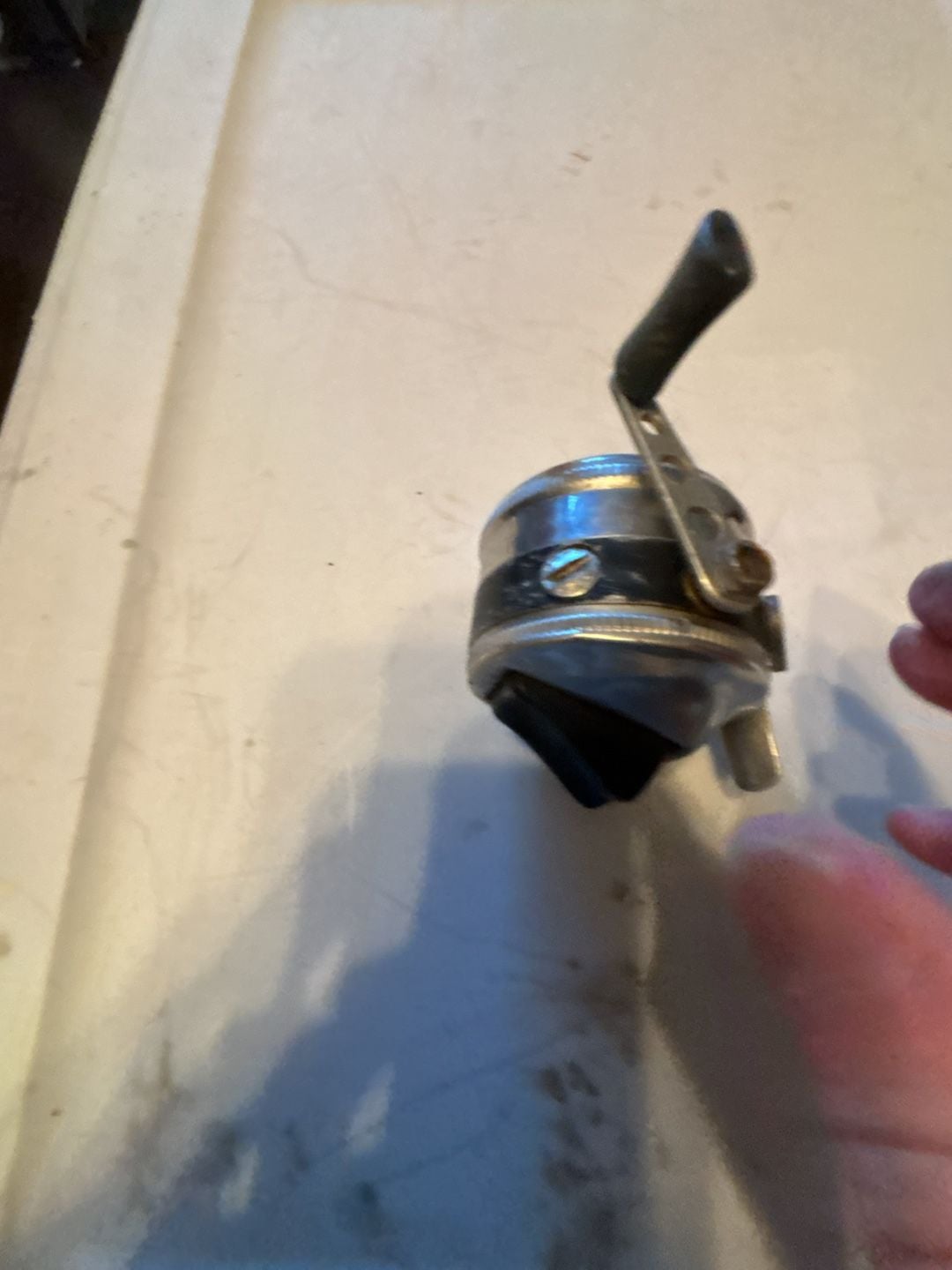 Zebco 33 Spincast Fishing Reel Metal Foot Made in USA not tested 2