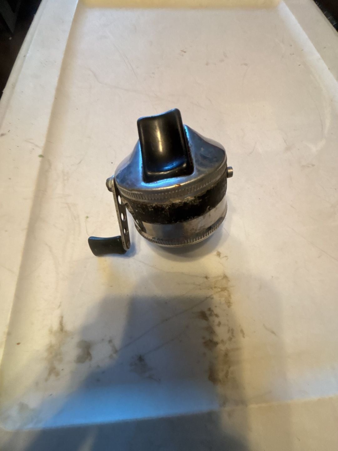 Zebco 33 Spincast Fishing Reel Metal Foot Made in USA not tested 3