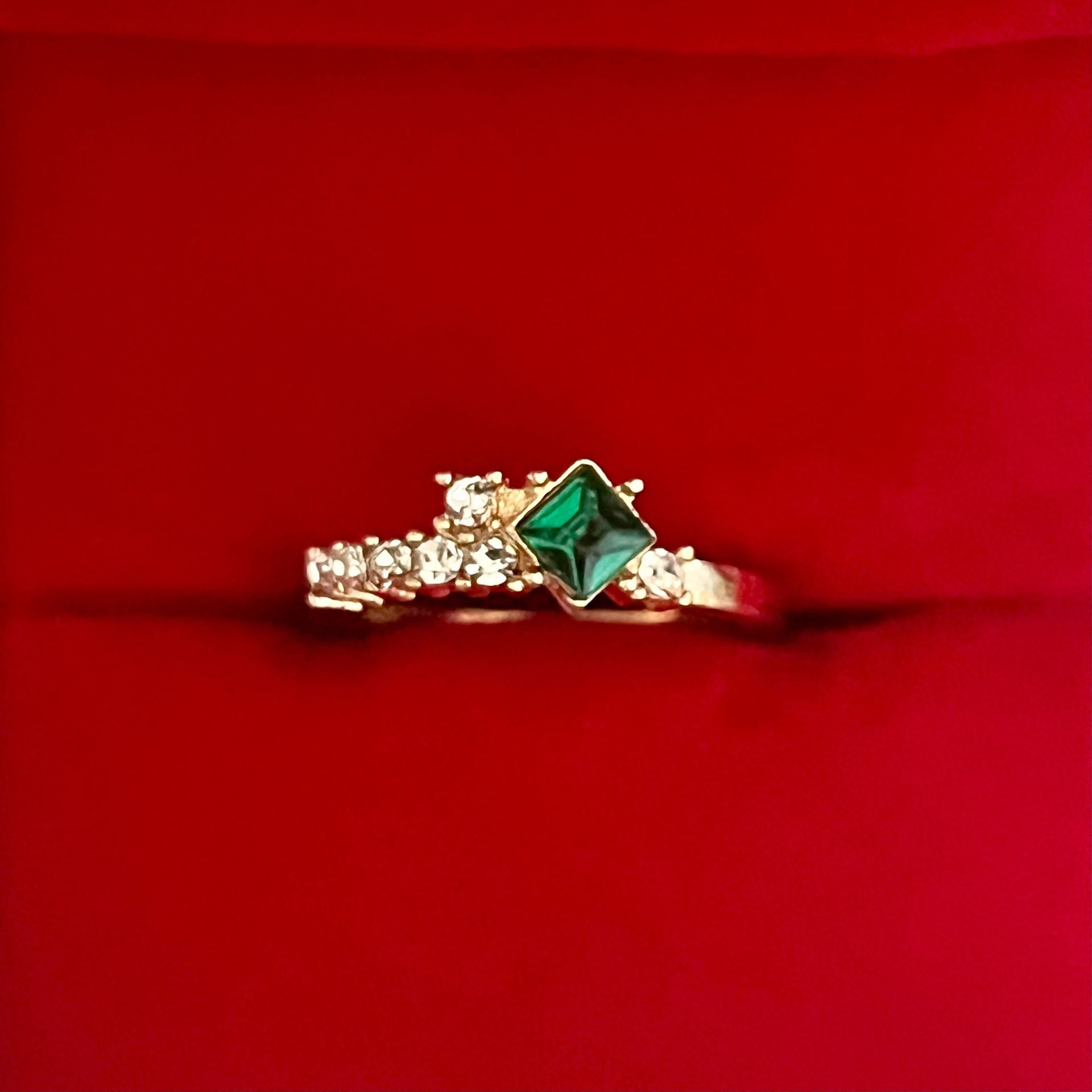 Princess Cut Emerald Gold Ring with Accent Stones Titanium Steel Size 6 1