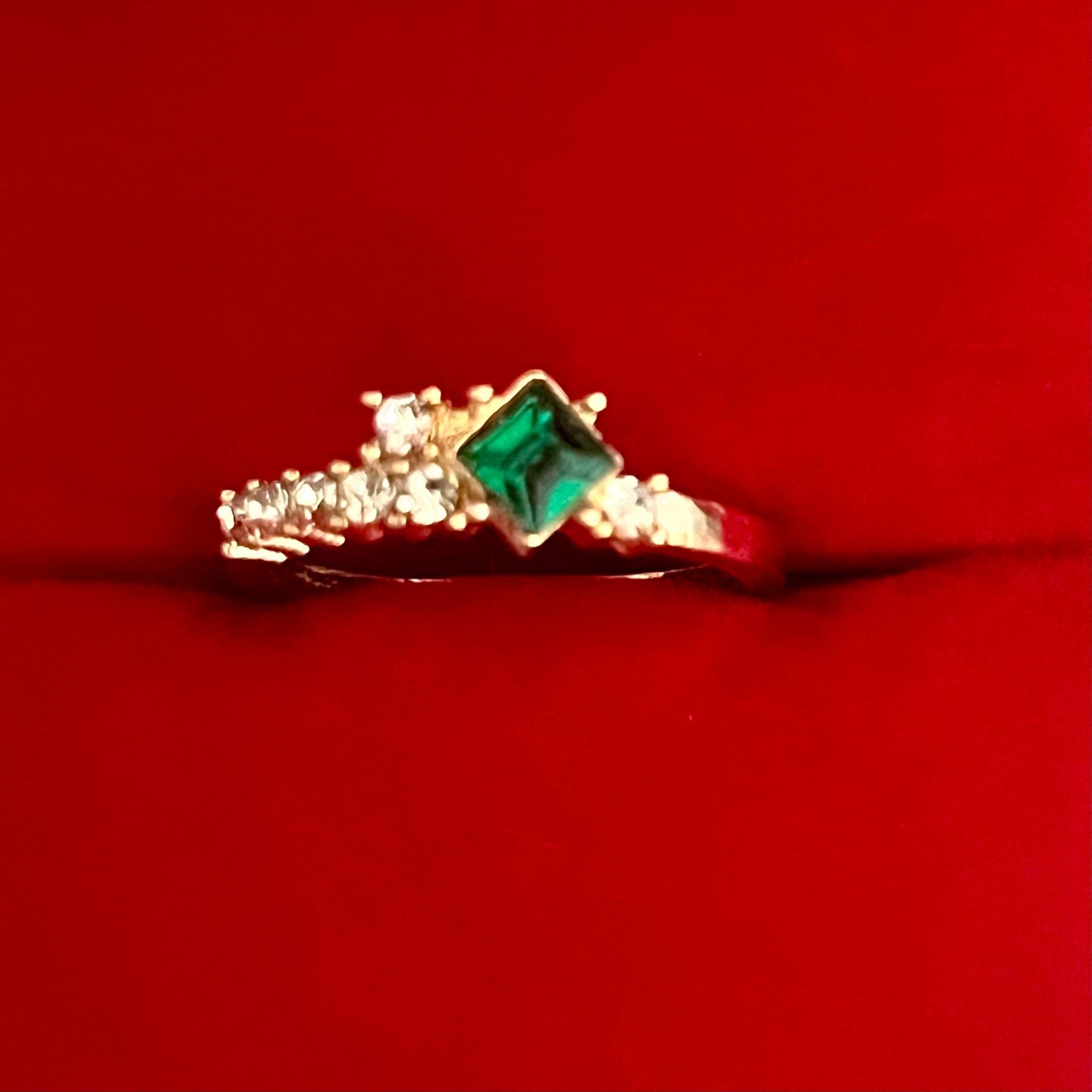 Princess Cut Emerald Gold Ring with Accent Stones Titanium Steel Size 6 2