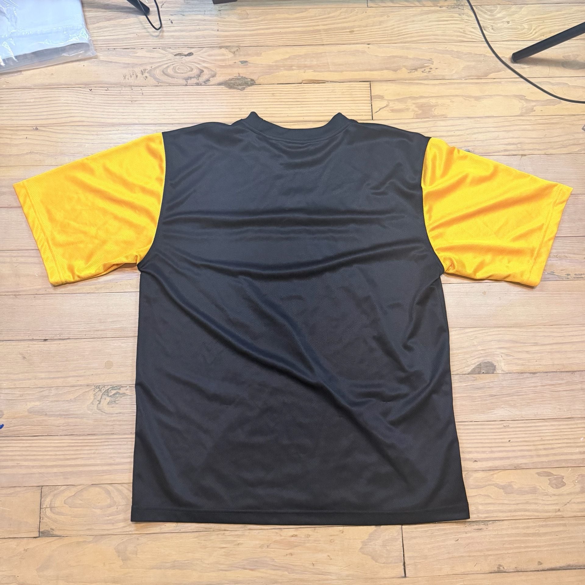 Pittsburgh Pirates T-Shirt Black Yellow Short Sleeve Athletic 6