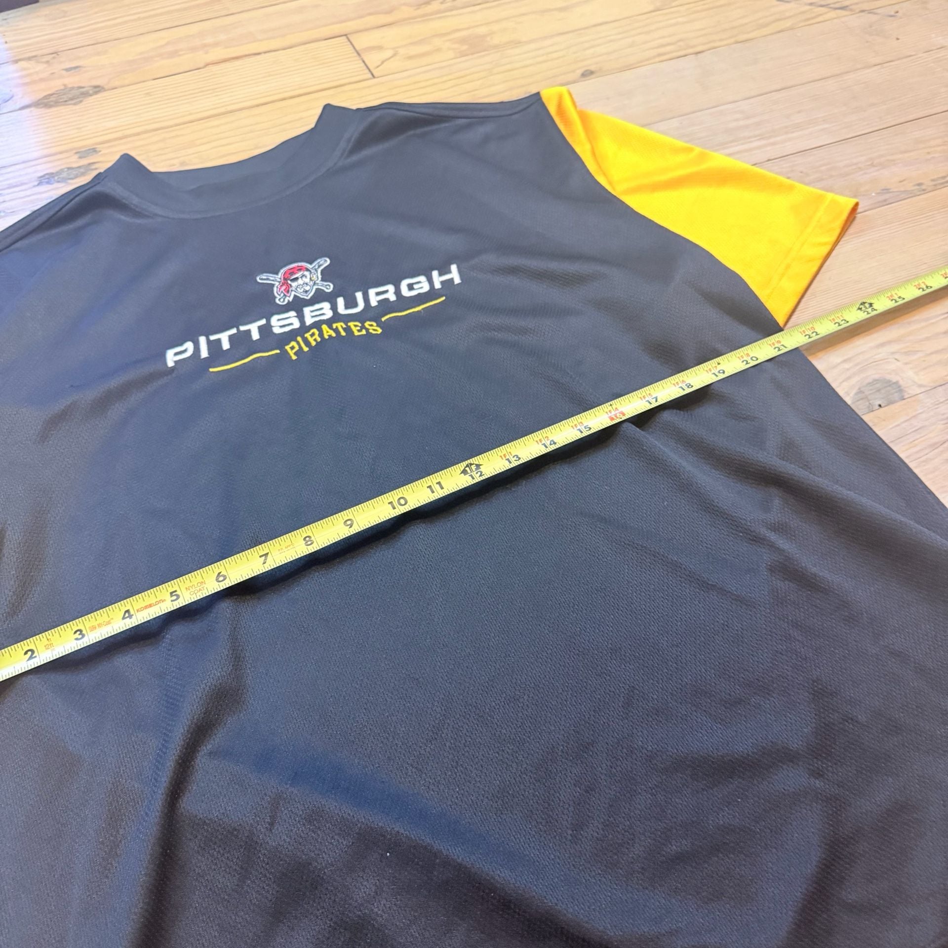 Pittsburgh Pirates T-Shirt Black Yellow Short Sleeve Athletic 7