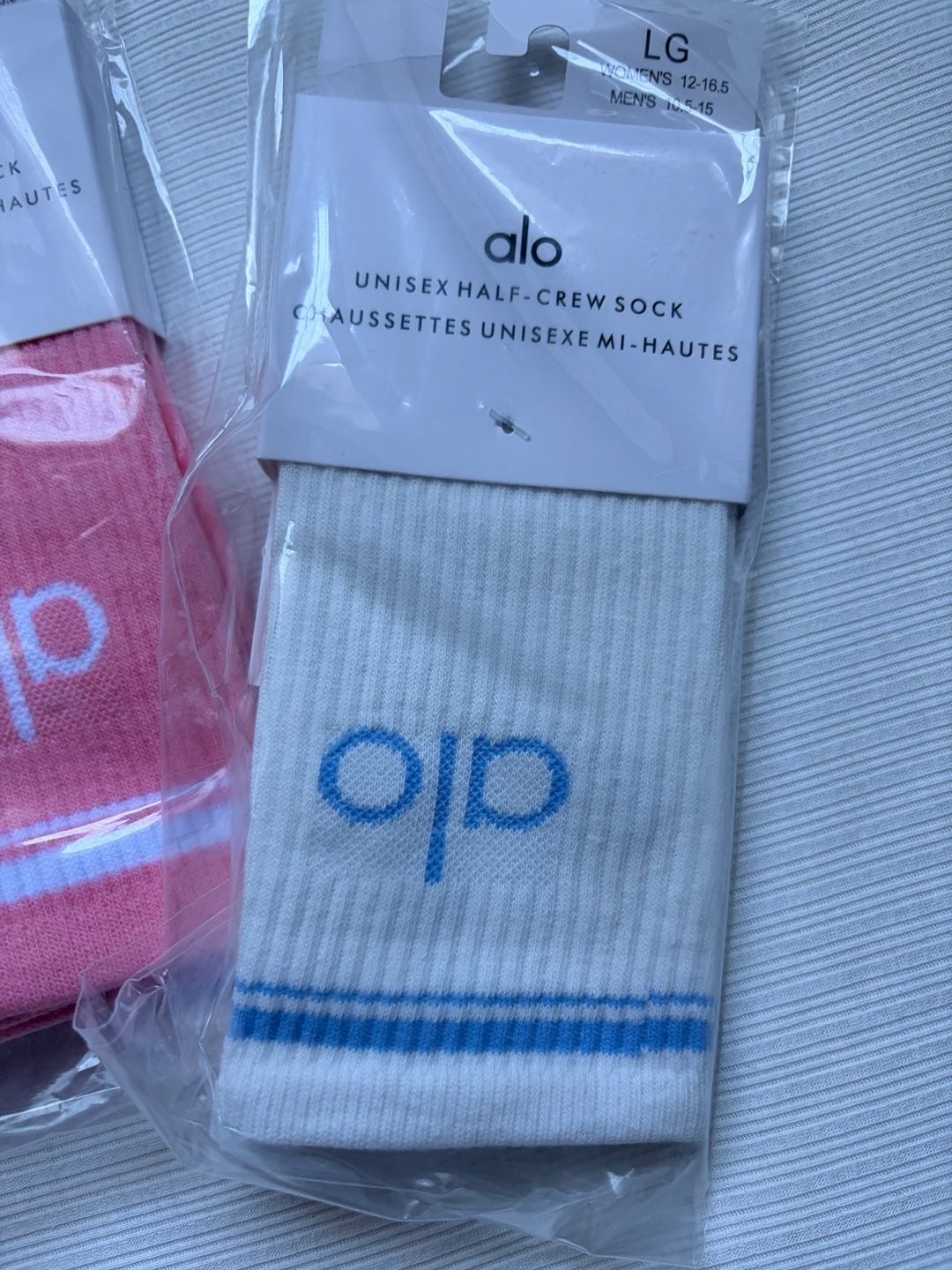 Alo Yoga Unisex Half-Crew Sock Size LG Lot of 3 3