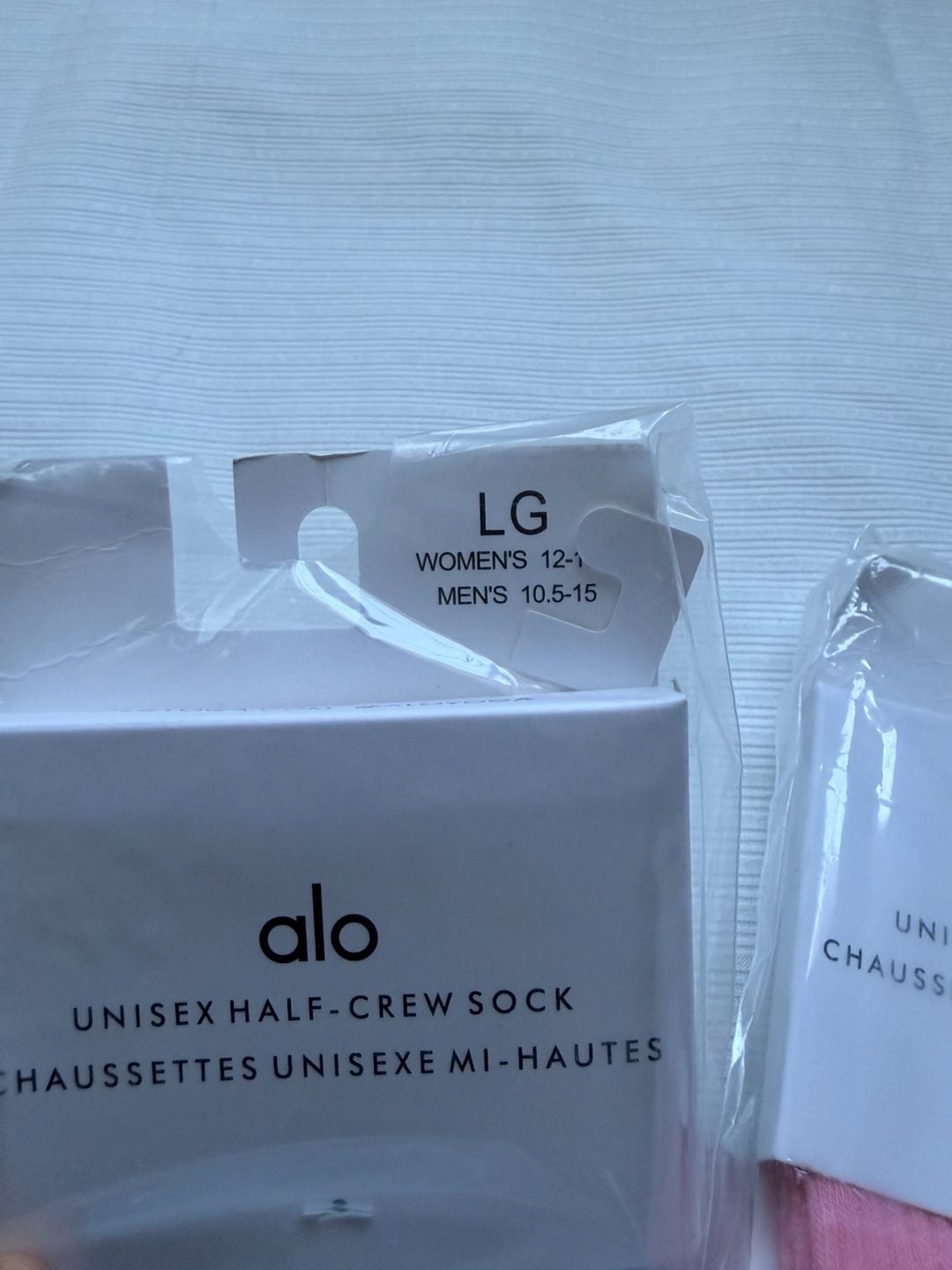 Alo Yoga Unisex Half-Crew Sock Size LG Lot of 3 4
