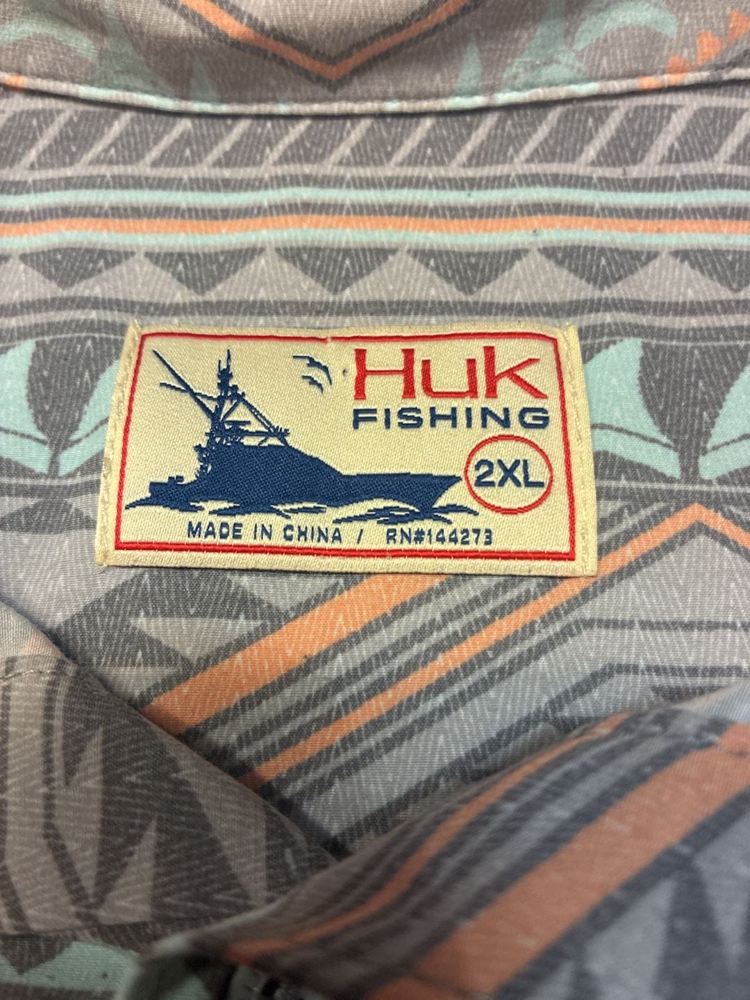 Huk Kona Performance Button Shirt Size 2XL Aztec Print 5