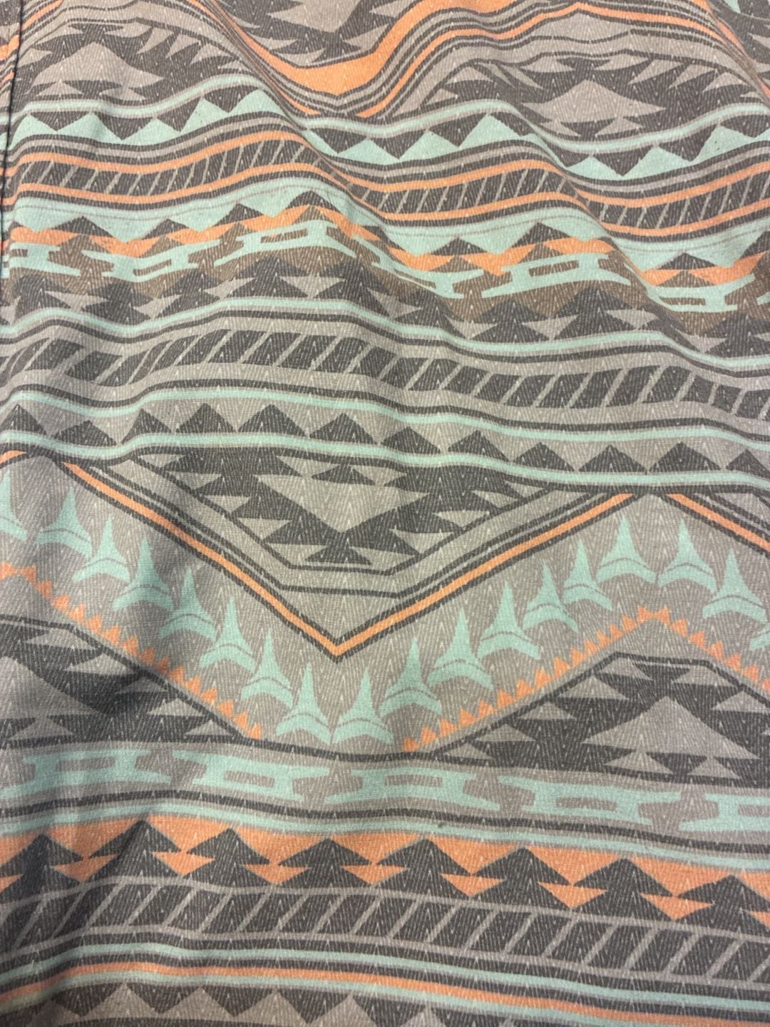 Huk Kona Performance Button Shirt Size 2XL Aztec Print 6