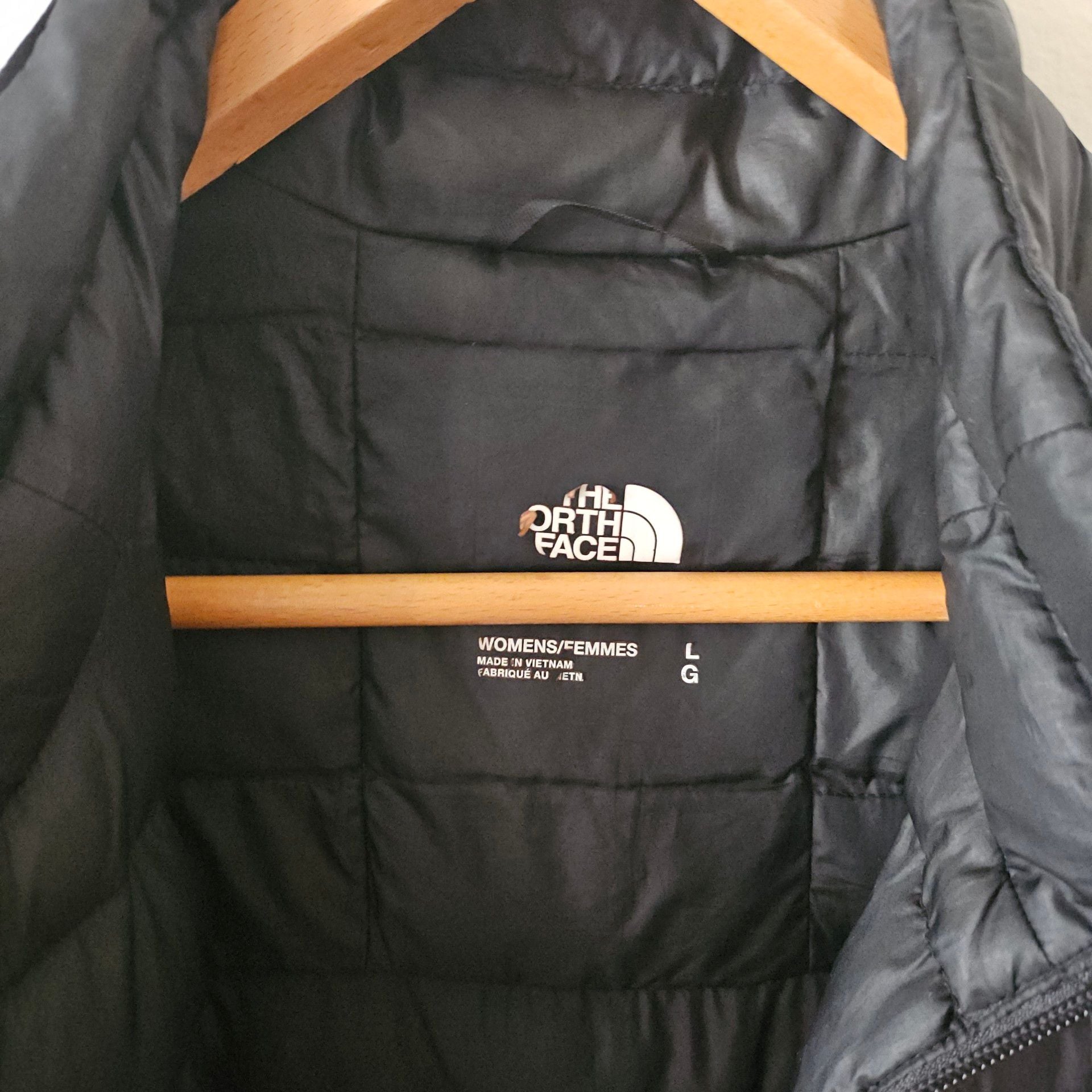 The North Face Black Puffer Jacket 294 3