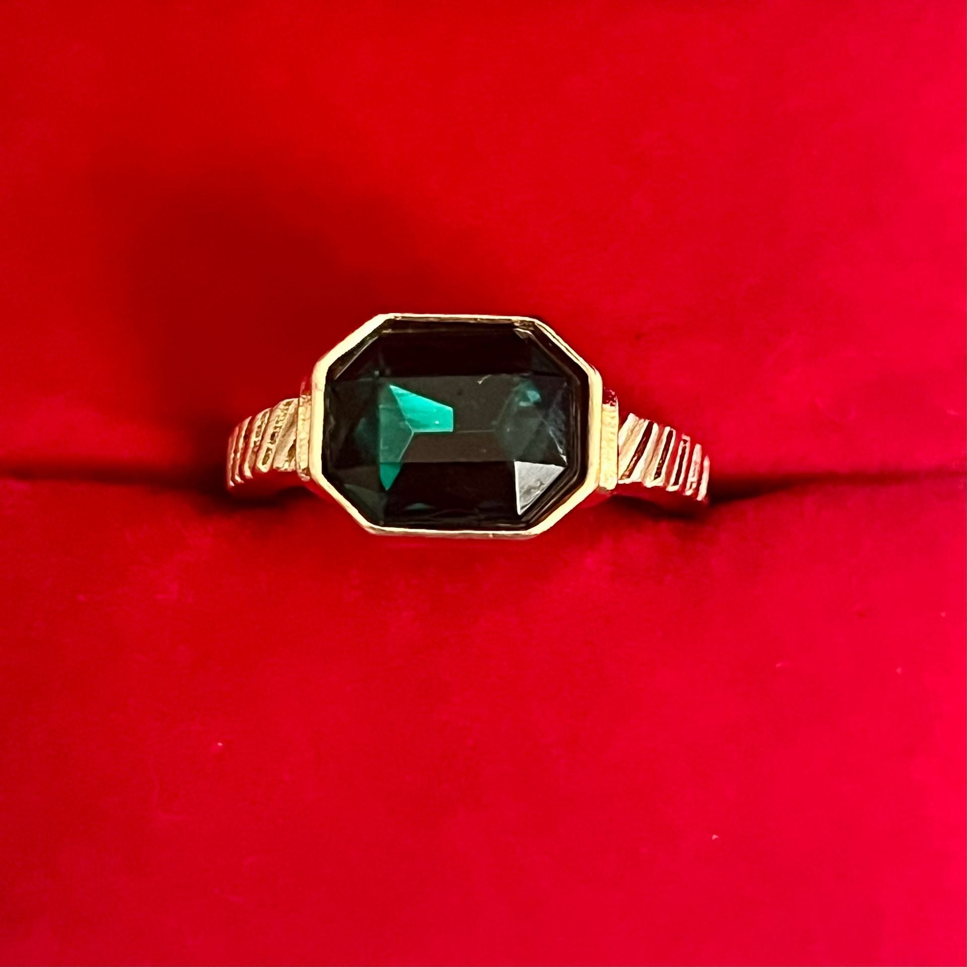 Gold Tone Emerald Cut Green Gemstone Statement Ring Size 7 3