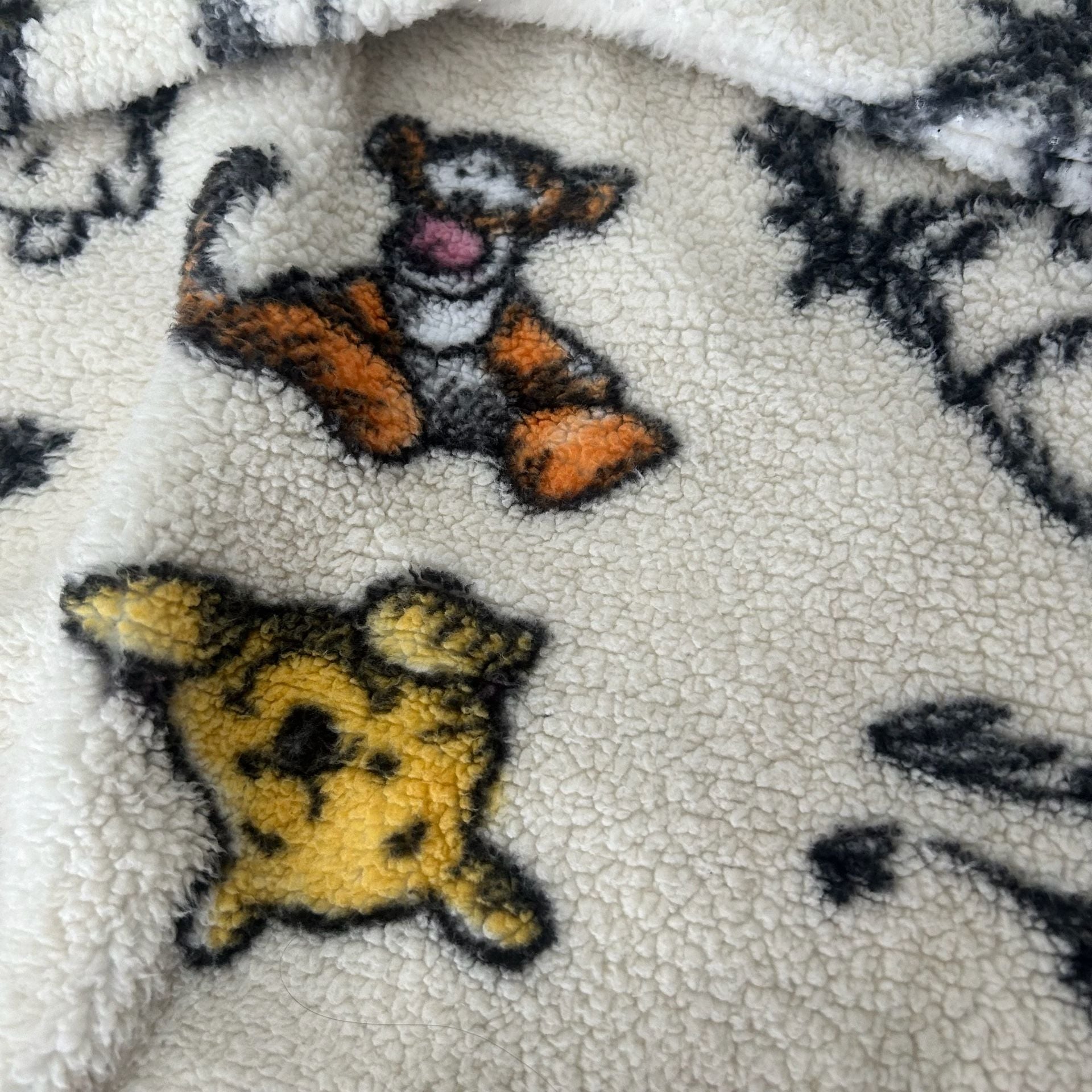 Disney Winnie The Pooh Fleece Size XS Quarter Zip Pullover 6