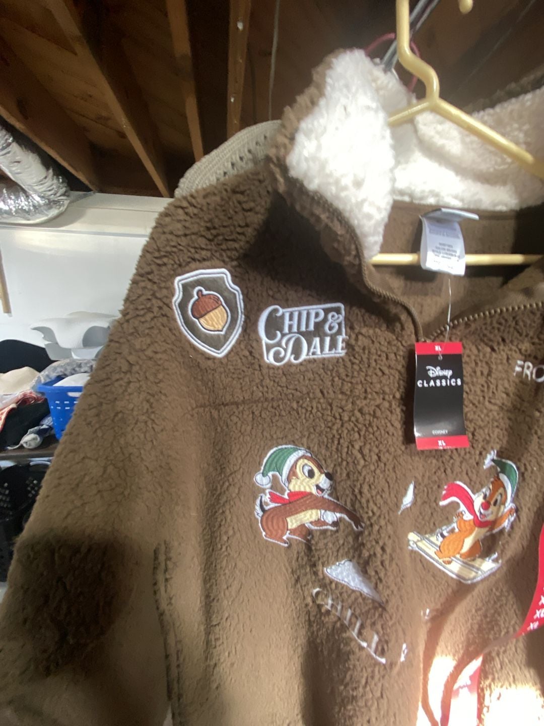 Disney Chip & Dale Sherpa 1/2 Zip Pullover Size XL Brown NWT 2