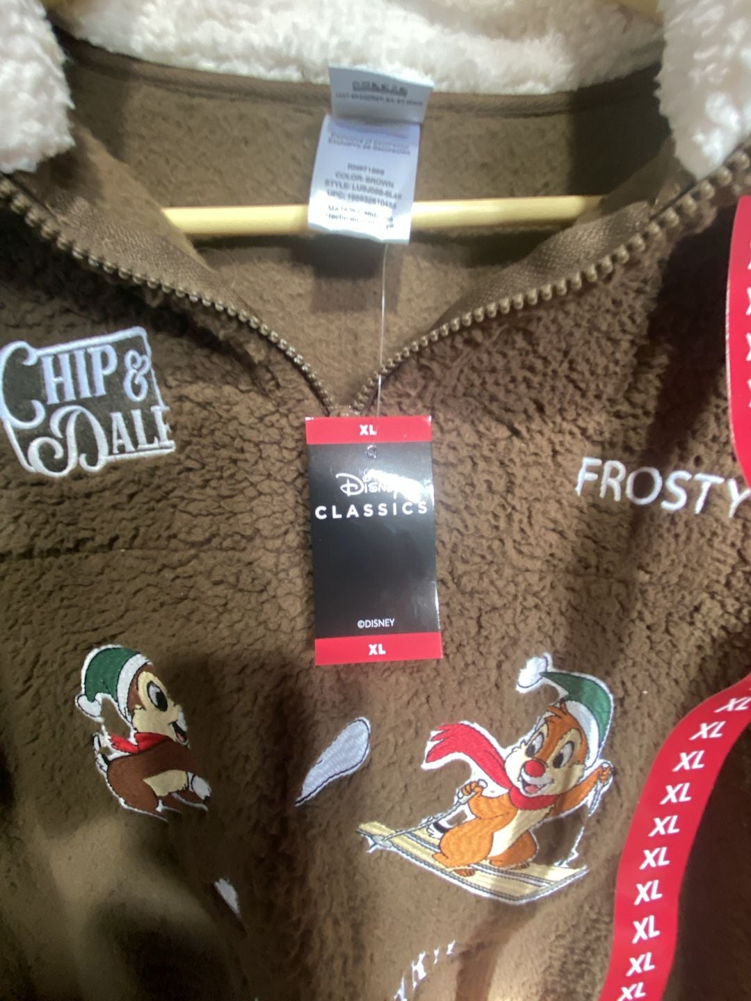 Disney Chip & Dale Sherpa 1/2 Zip Pullover Size XL Brown NWT 3