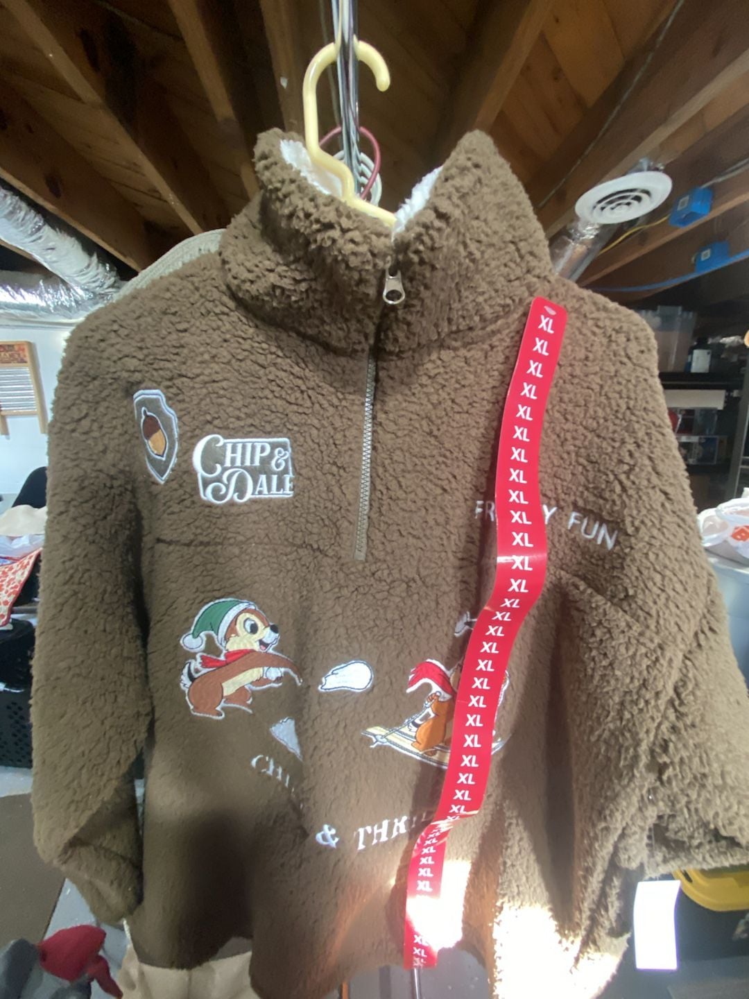 Disney Chip & Dale Sherpa 1/2 Zip Pullover Size XL Brown NWT 6