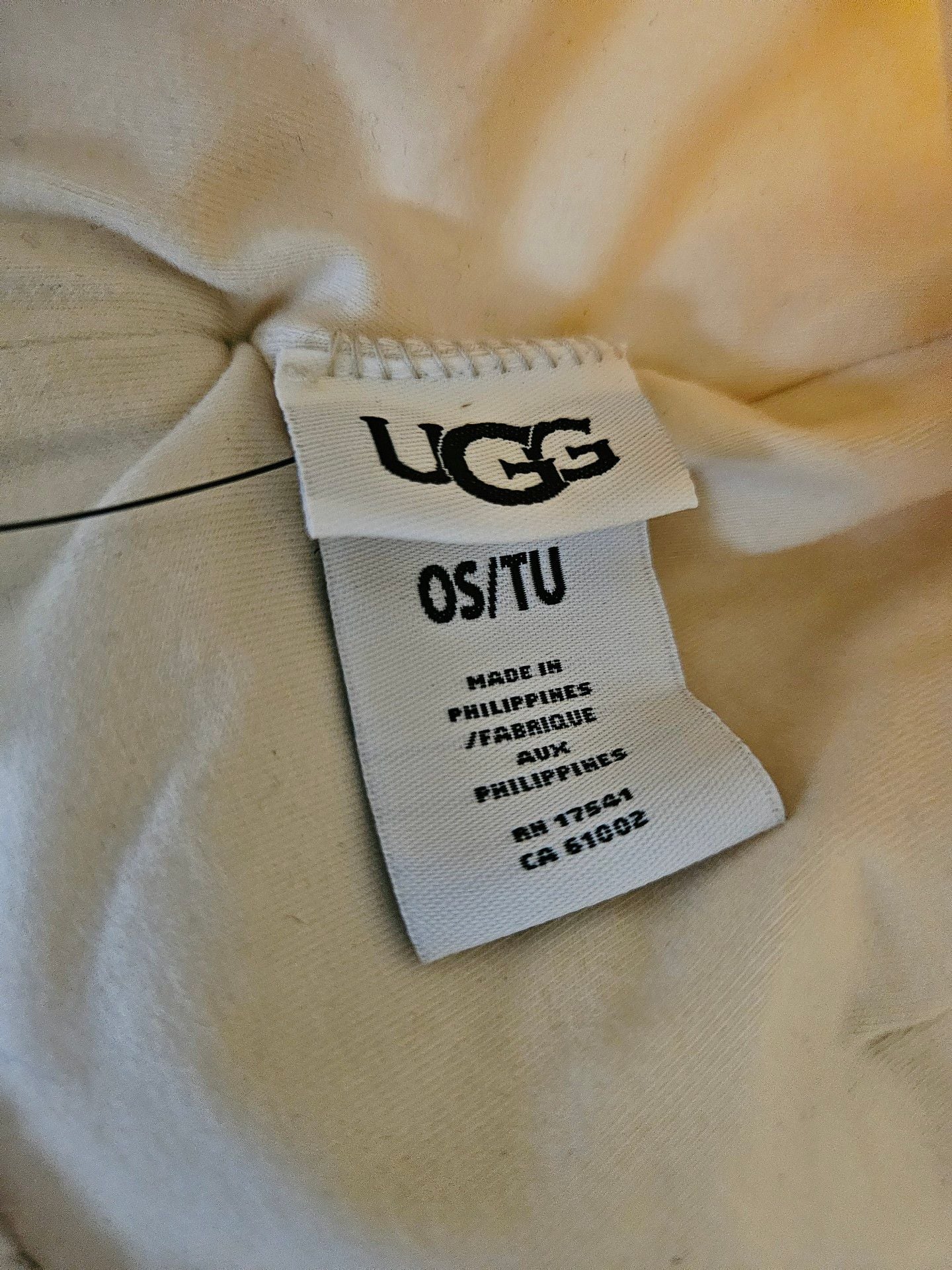 UGG Sherpa Faux Fur Cuff Beanie White One Size Hat 6