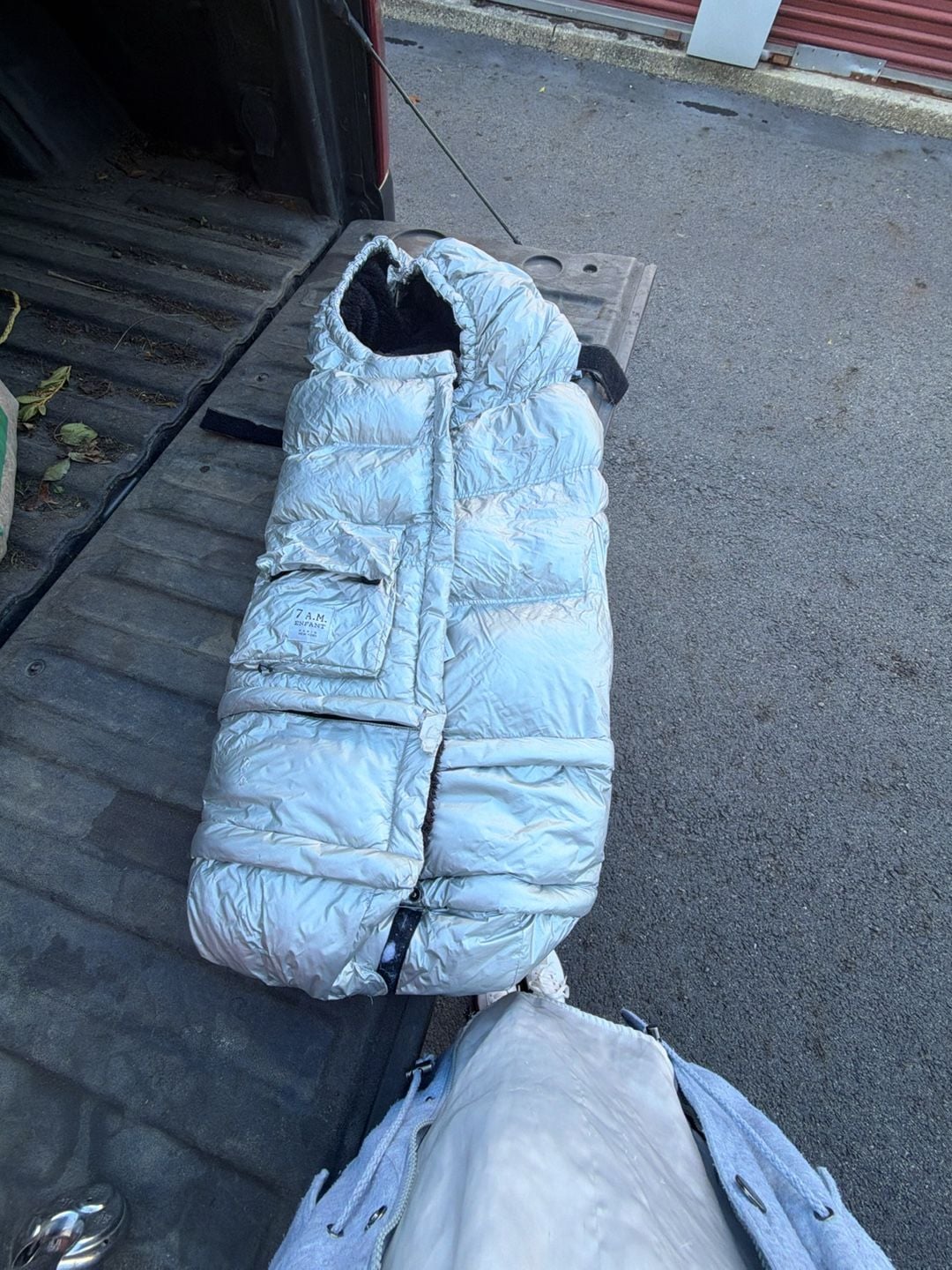 7 A.M. Enfant Stroller Footmuff Silver Metallic Puffer Fleece Lining 1