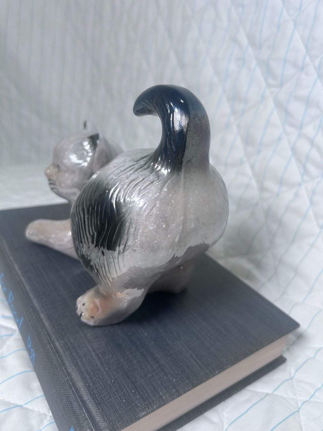 Vintage Ceramic Stretching Kitten Figurine Glossy Gray Cat Statue 3