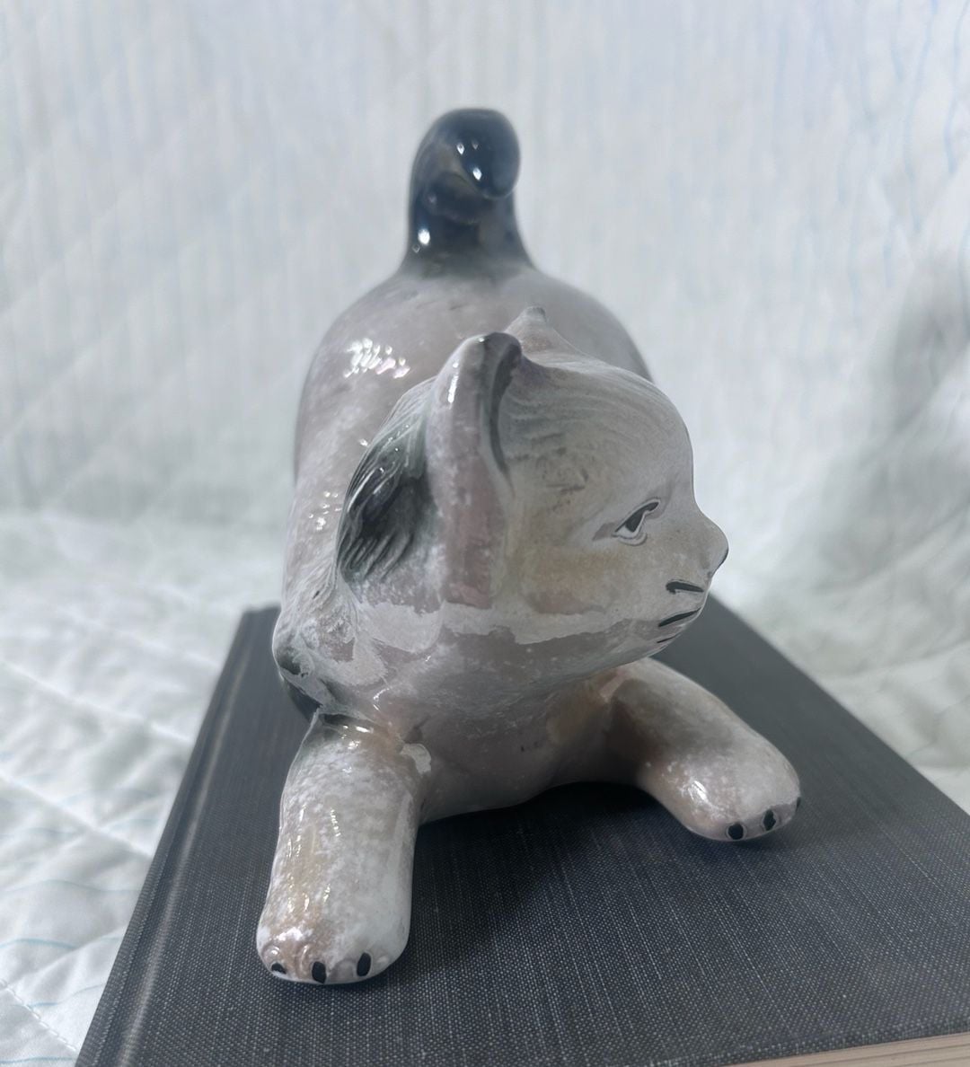Vintage Ceramic Stretching Kitten Figurine Glossy Gray Cat Statue 6