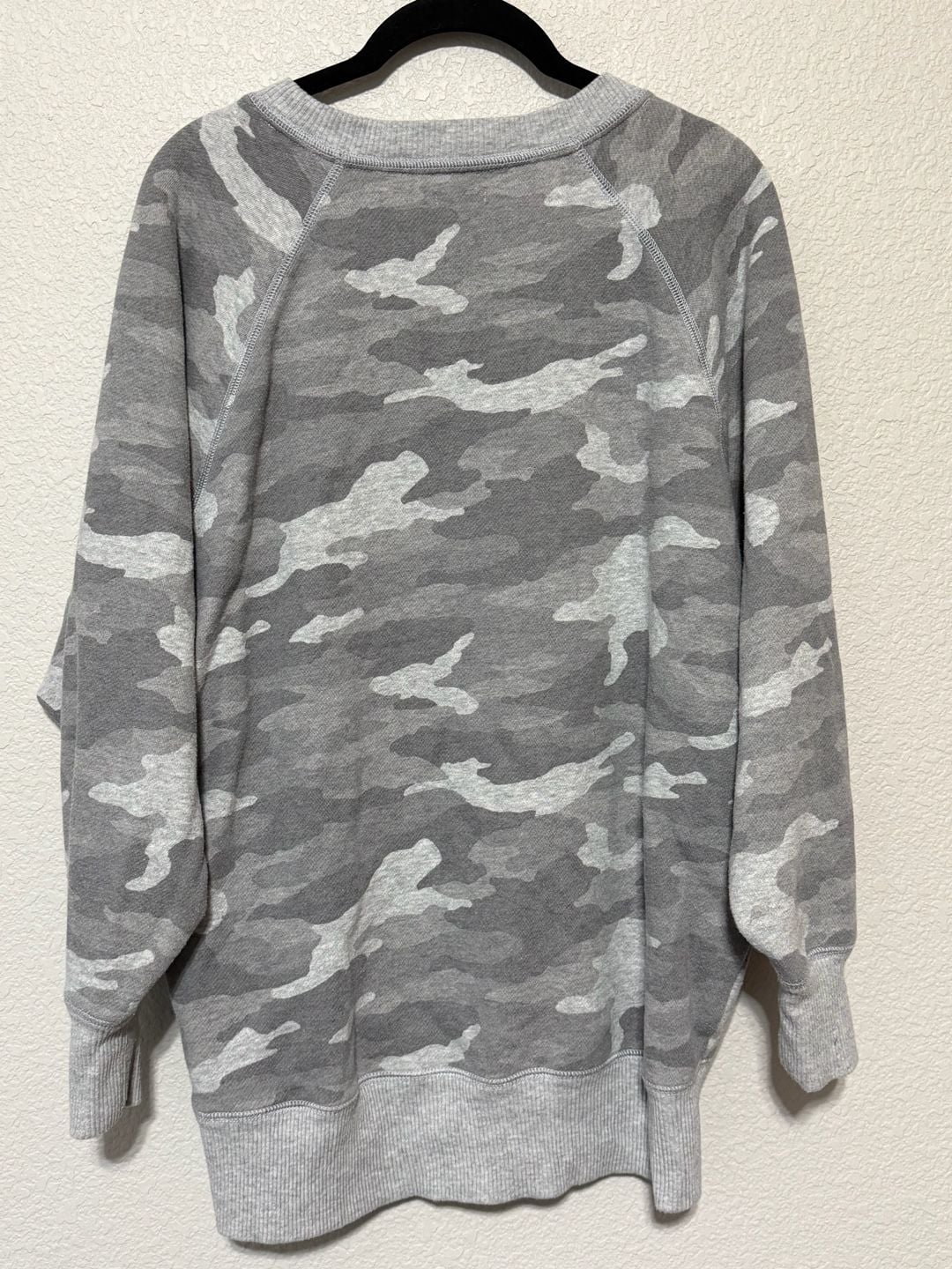 Aerie camouflage crew neck sweatshirt 6