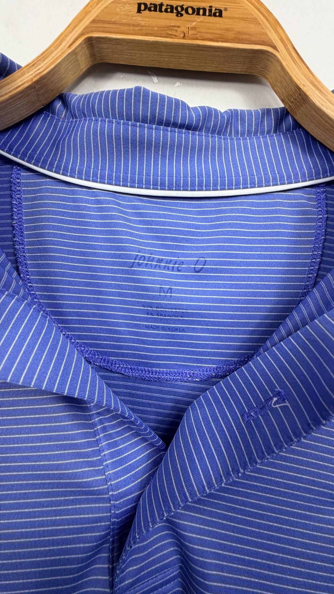 Johnnie-O Polo Shirt Size M Blue Stripe Golf Rollins College Logo 4