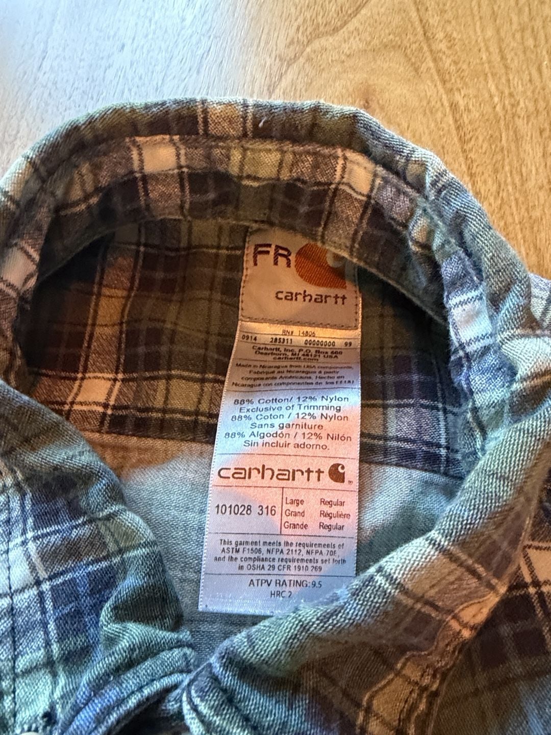 Carhartt FR Plaid Flannel Work Shirt Size Large Regular Green Blue 3