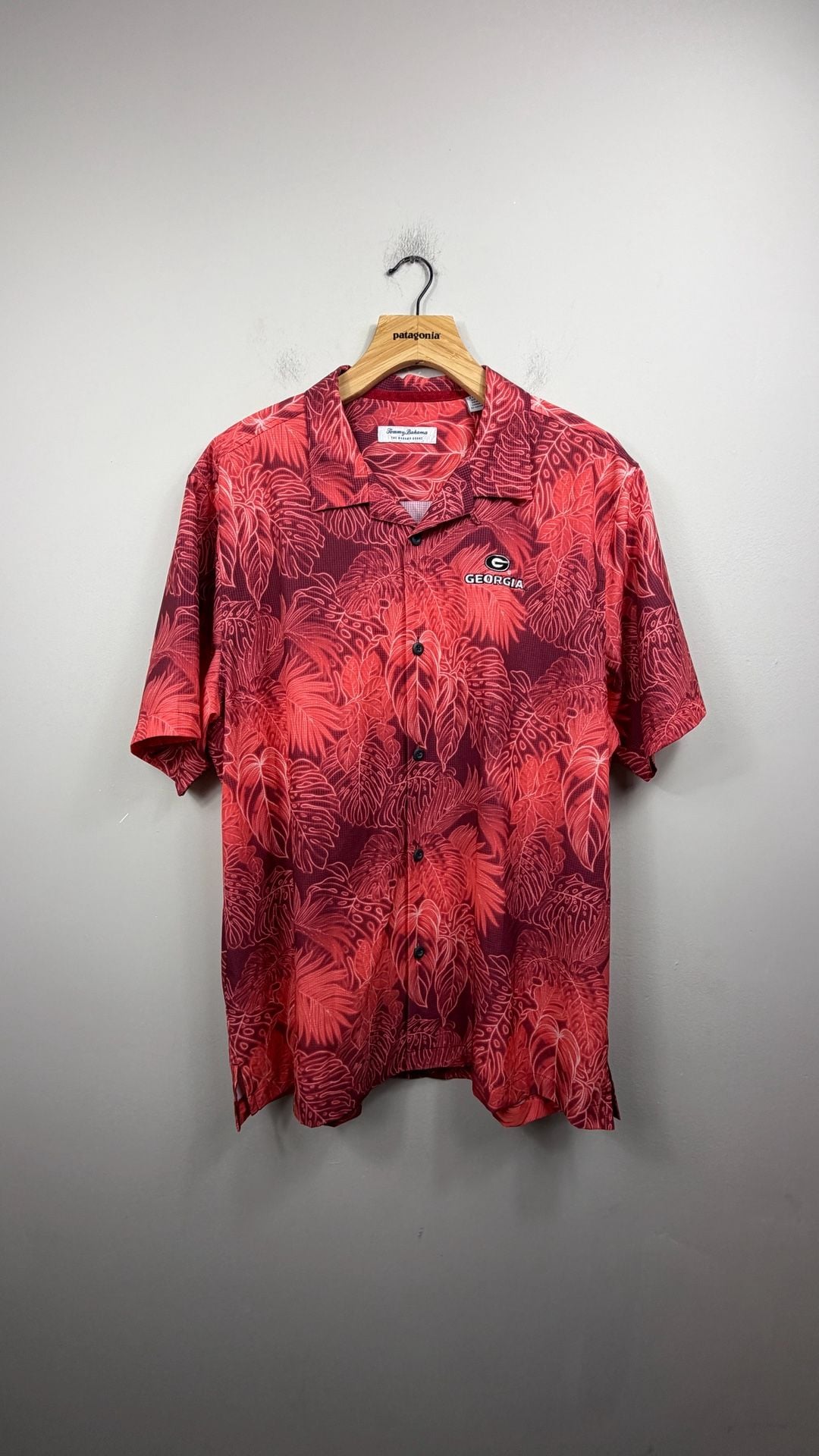 UGA Georgia Bulldogs Tommy Bahamas Hawaiian Shirt Men's 3XL Red 2