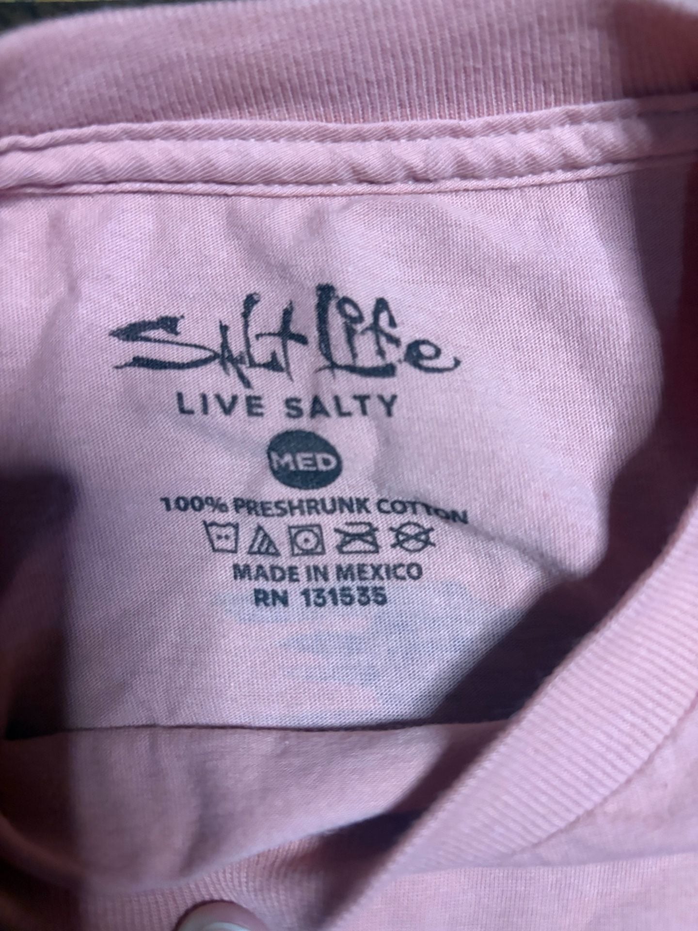 Salt Life Skulls & Poles Pocket T-Shirt Size Med Pink 3