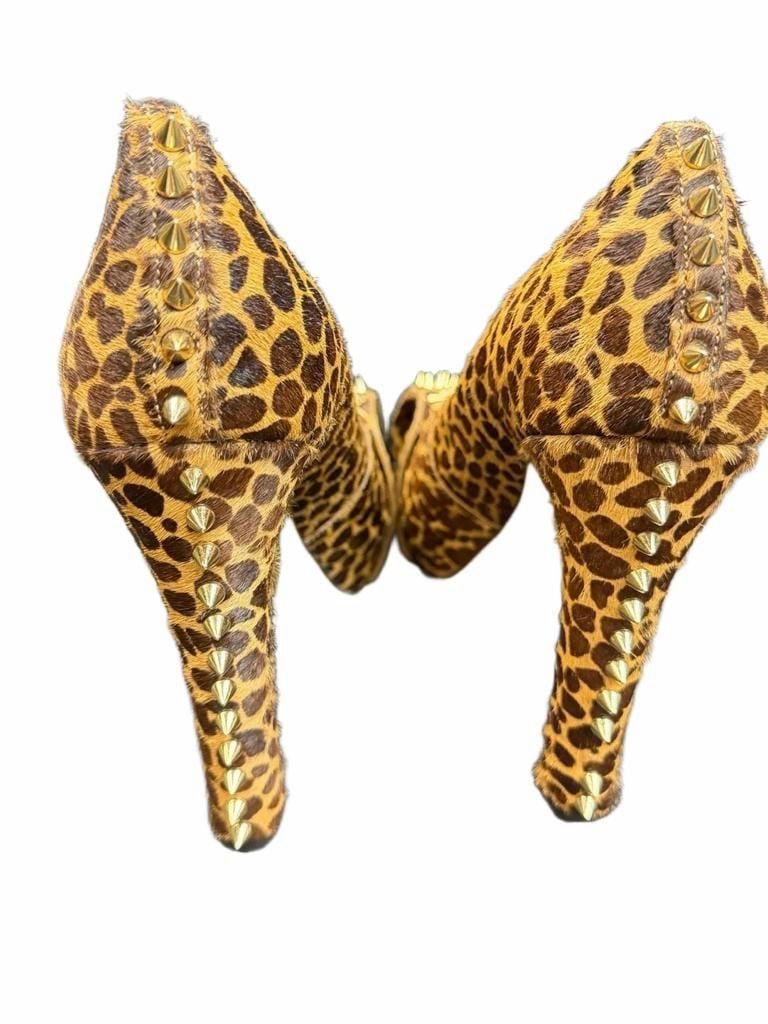 Vince Camuto Jamma Pumps Size 7.5M Leopard Studded Calf Hair 6