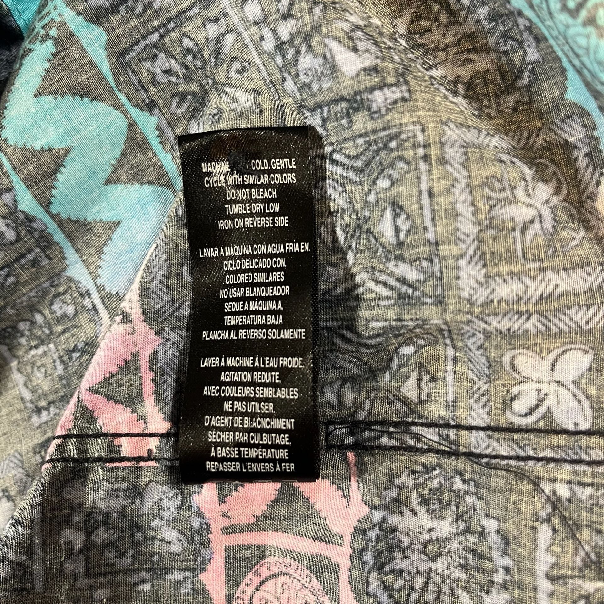 Maui and Sons Black Multi color Button Up Short Sleeve Hawaiian Shirt Men’s M 8