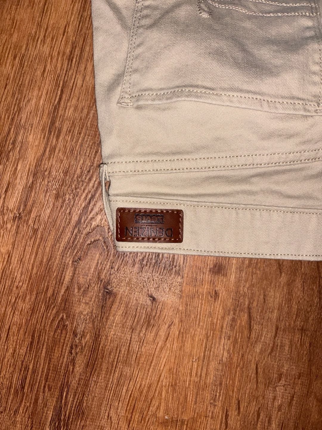 Denizen from Levi's Modern Crop Pants Size 12 Beige 6