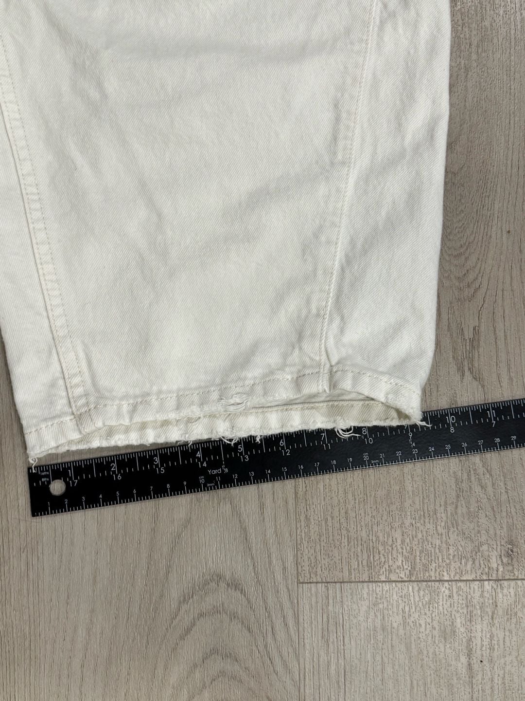BDG RIH Mid-Rise Size 29 White Denim Jeans 7