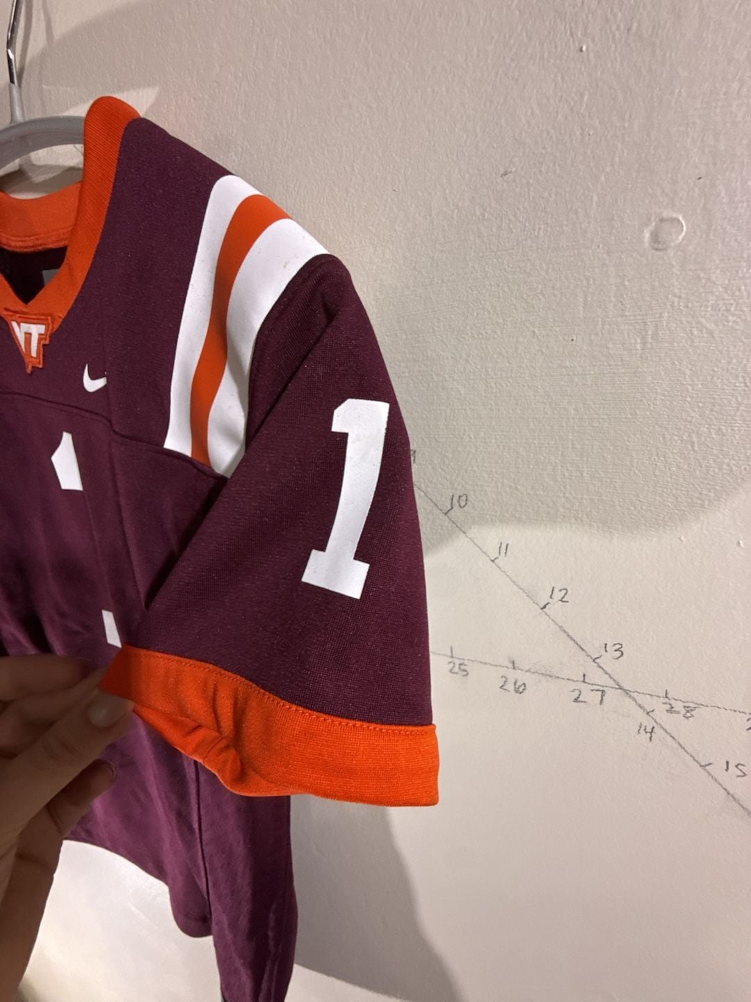 Nike Virginia Tech Hokies Football Jersey Size 7 Maroon 4