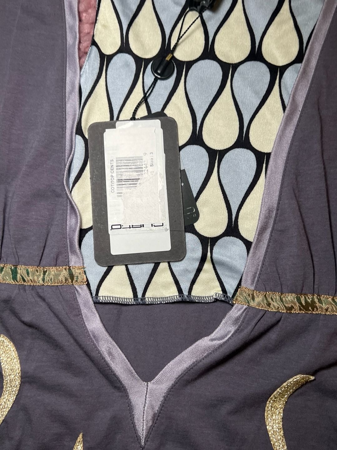 Custo Barcelona Y2K Vintage Graphic V Neck Top Gold Silver Size 4 L NWT 6