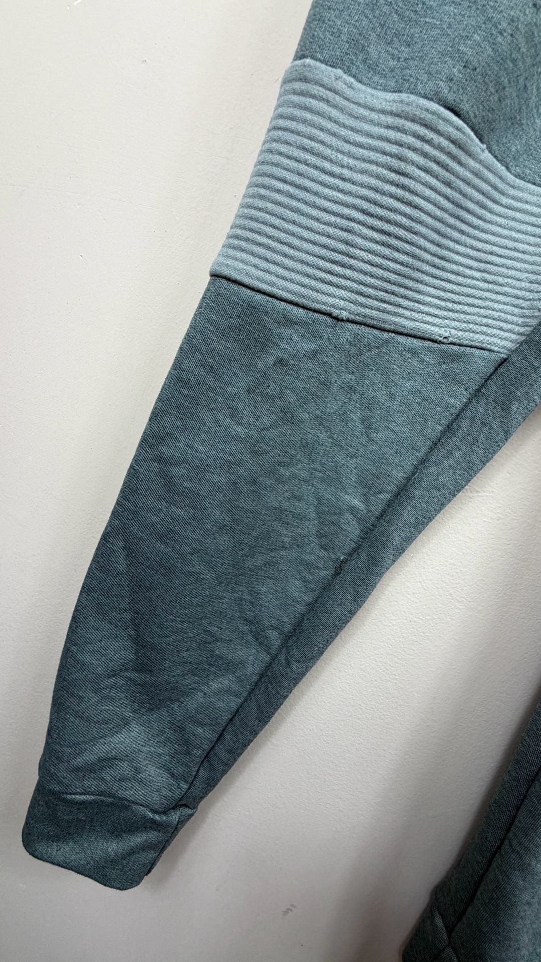 On Running Sweat Pants Size L Green 4