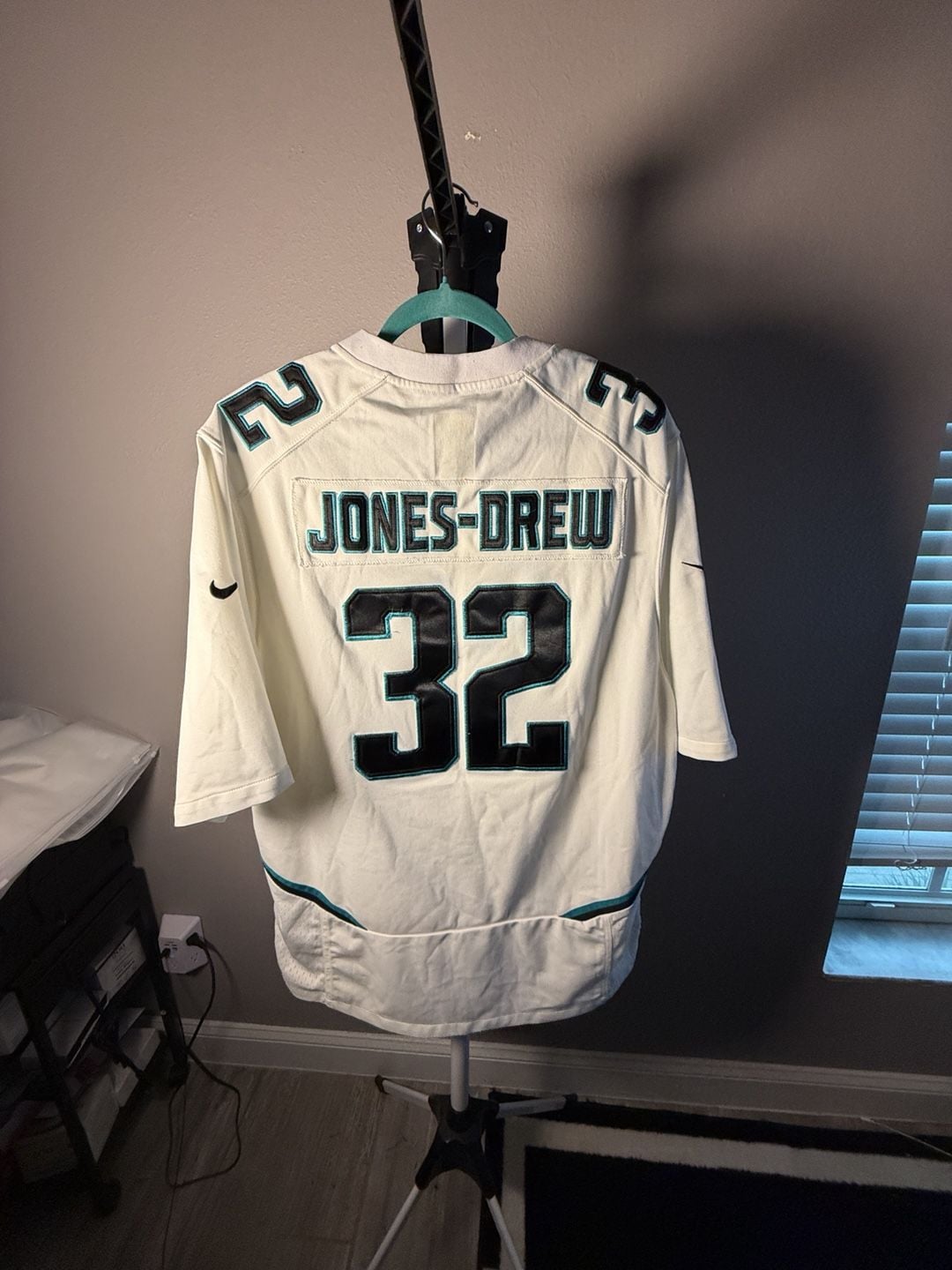 Nike Maurice Jones-Drew Jacksonville Jaguars Jersey Size L White 7