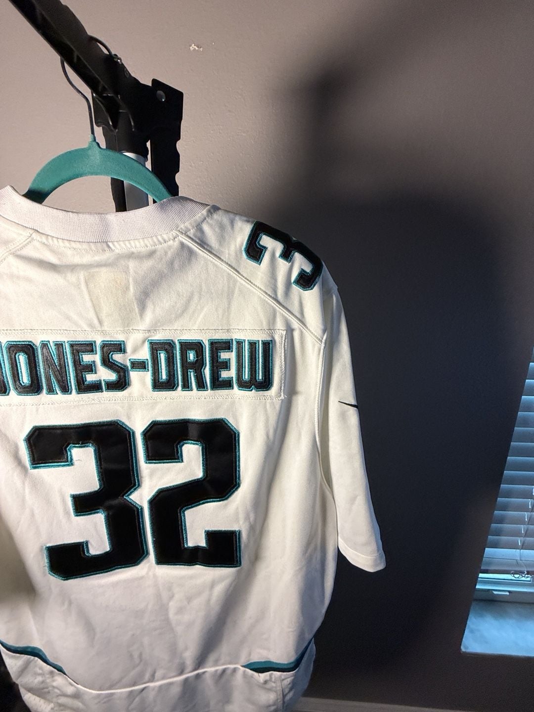 Nike Maurice Jones-Drew Jacksonville Jaguars Jersey Size L White 9