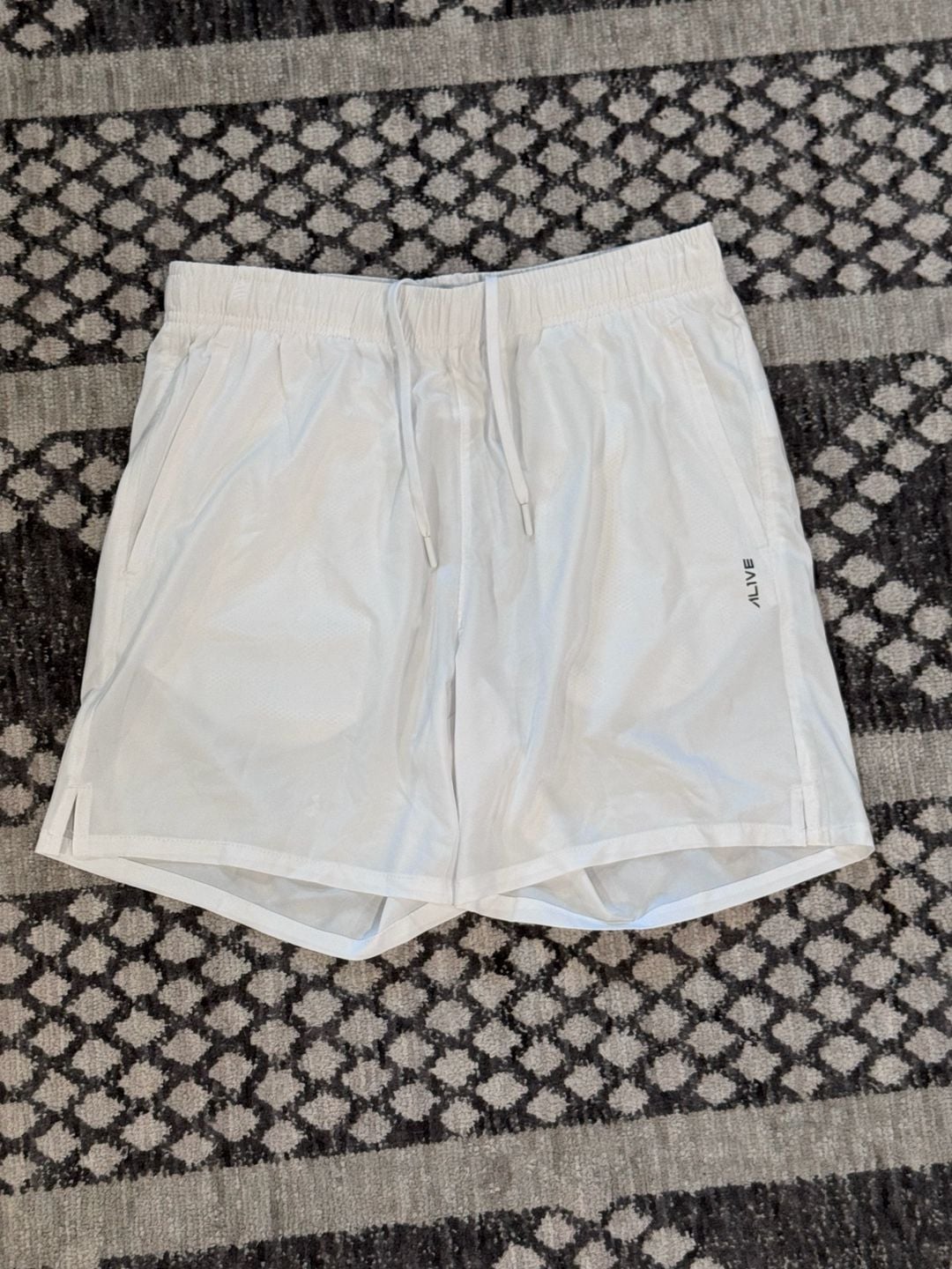 Alive Athletic Shorts Size S White Qwick-Dry Drawstring 2