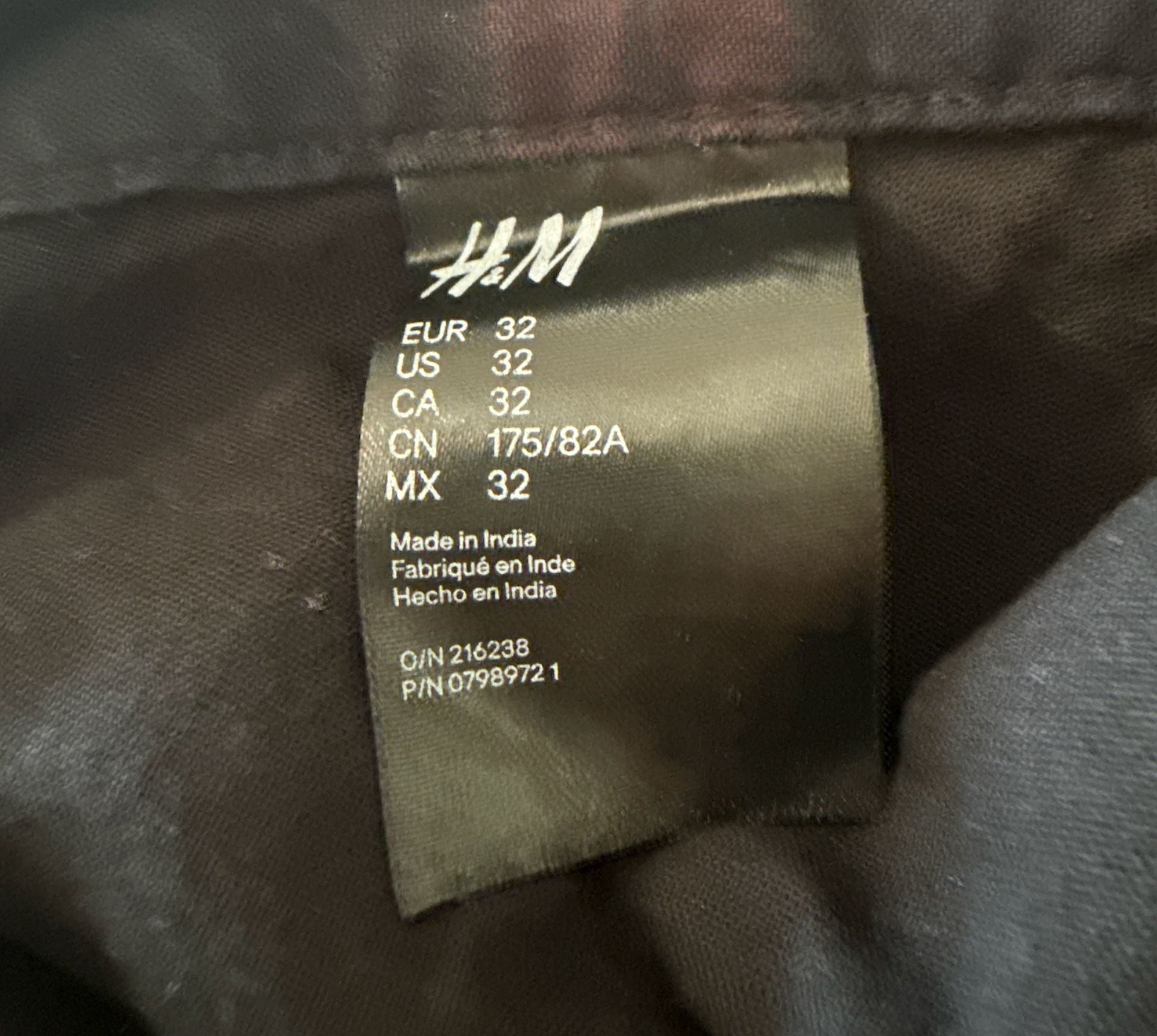 H&M Skinny Fit Plaid Pants Size 32 Black Burgundy Tartan 4