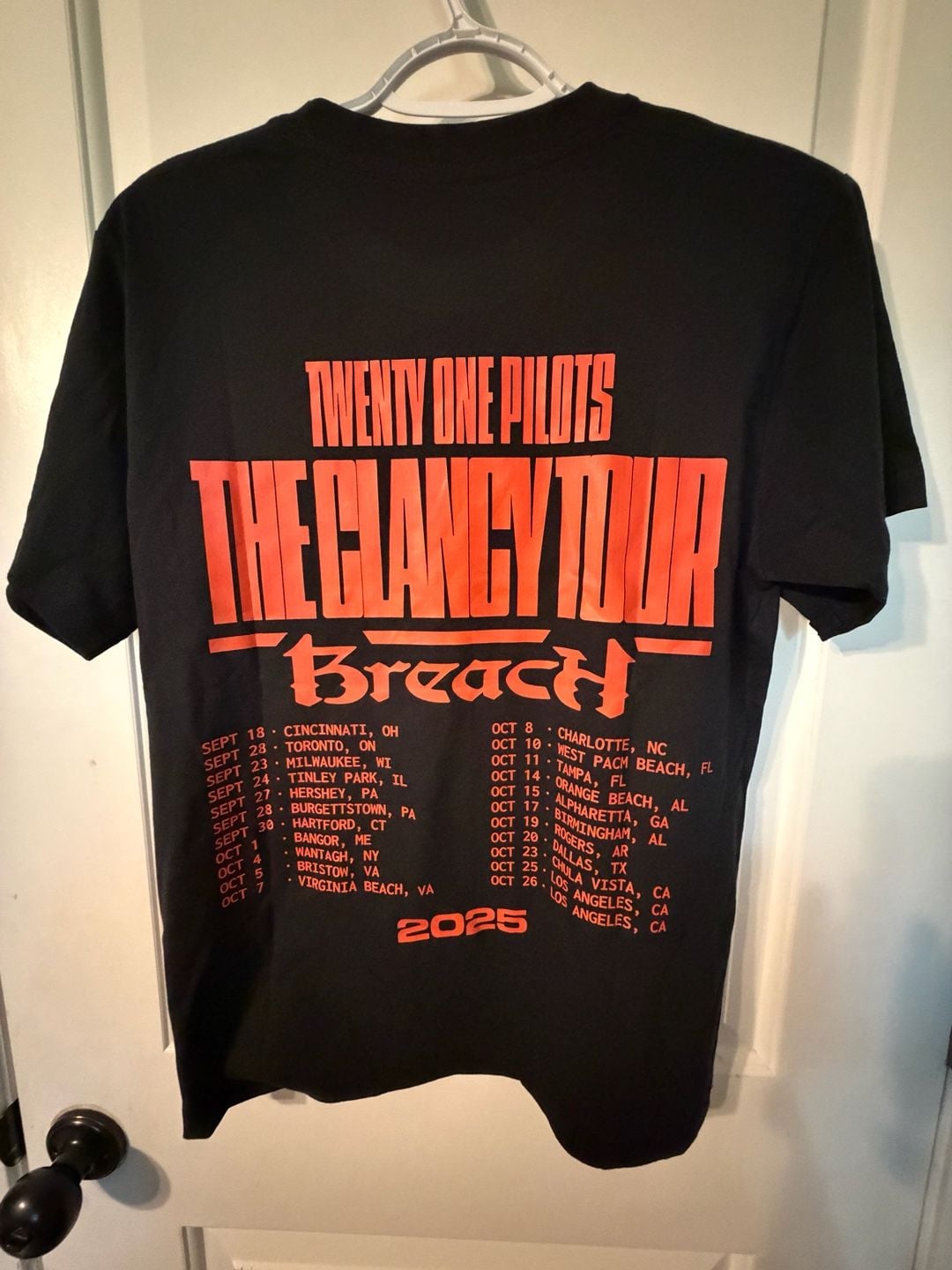 Twenty One Pilots The Clancy Tour Breach T-Shirt Size S Black 2025 4